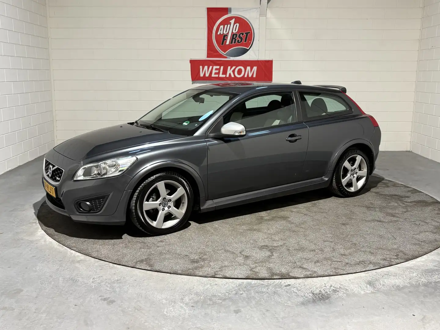 Volvo C30 2.0 R-Edition, NL auto, Volledig onderhouden, 17 i Grijs - 1