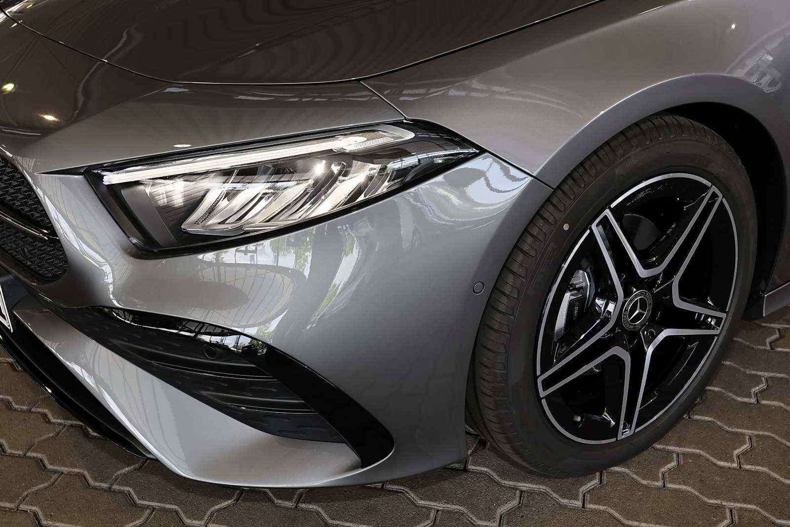 Mercedes-Benz A 200