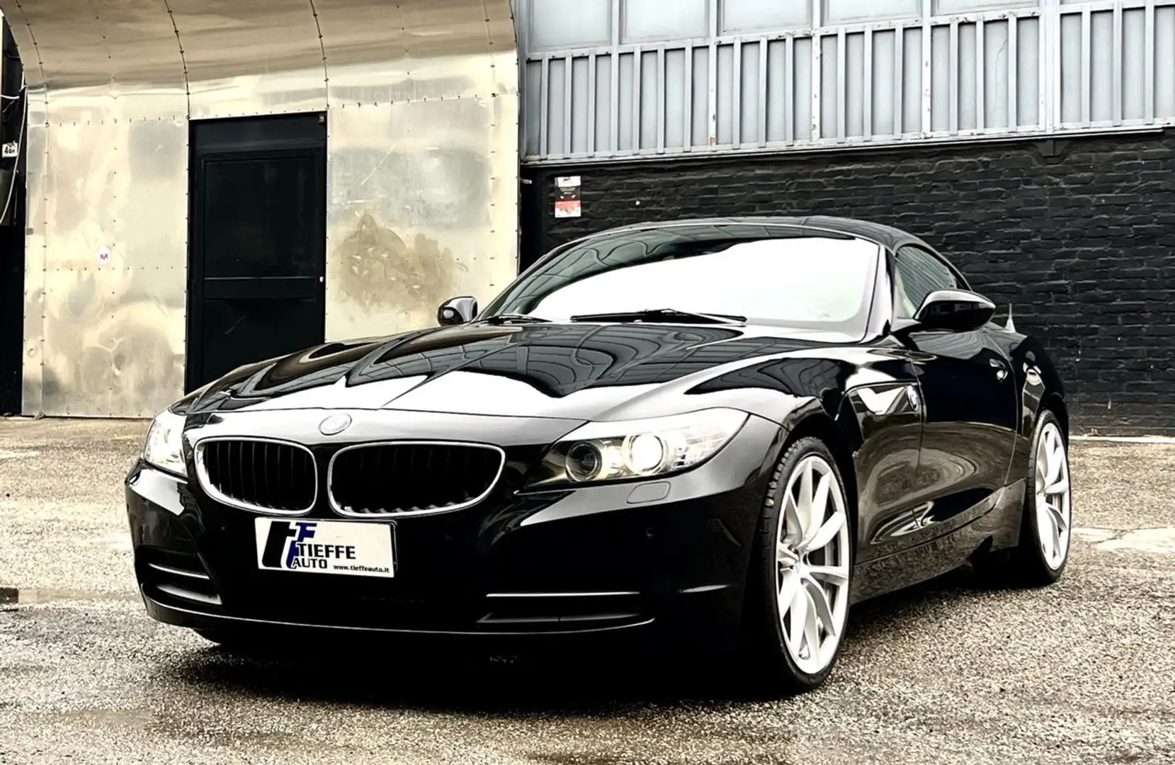 BMW Z4 sDrive23i   6 cilindri Negru - 1