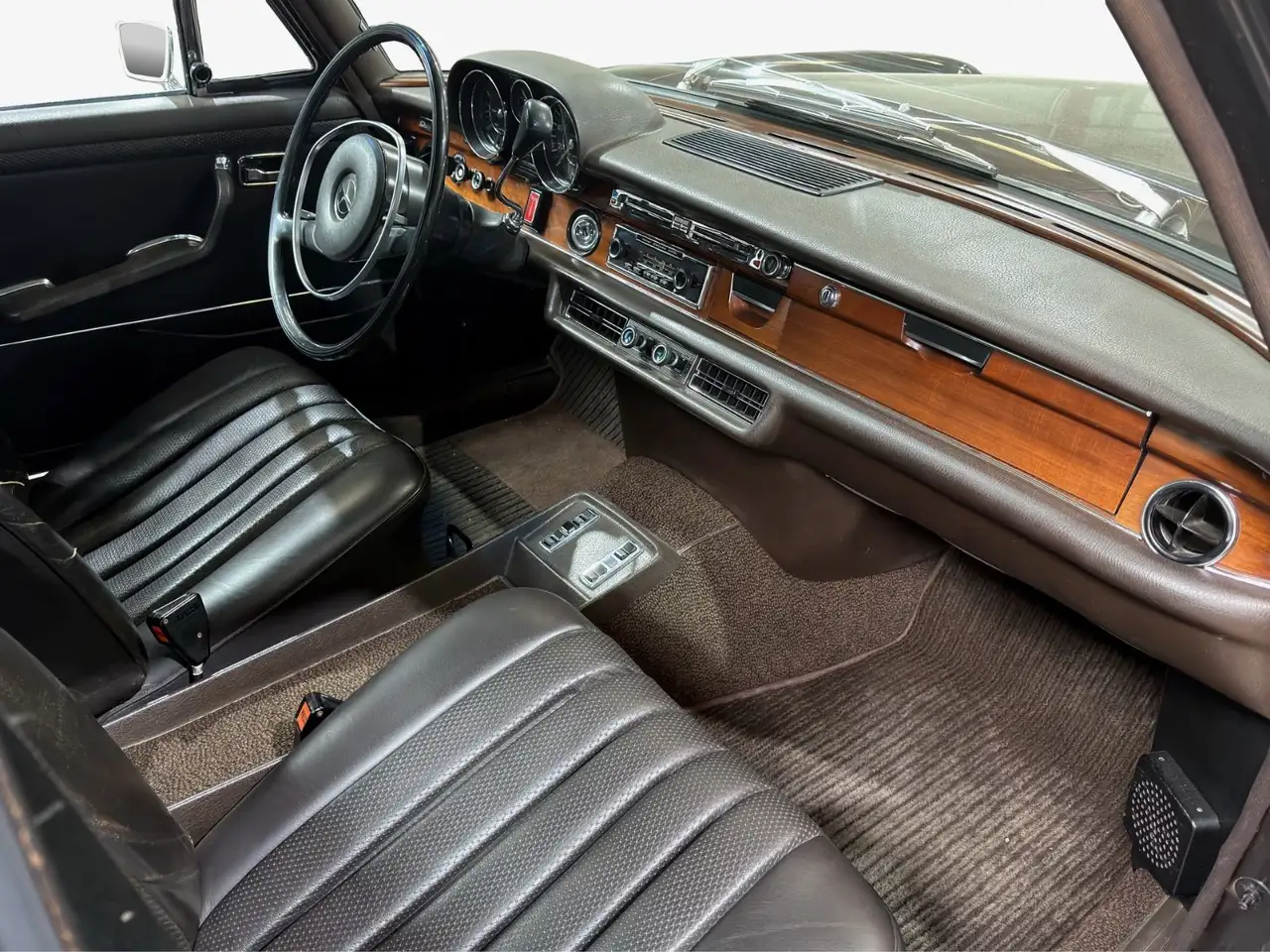 Mercedes-Benz 280 SE 4.5 W108 V8°KLASSIKER°RESTAURIERT°LEDER°, foto 6