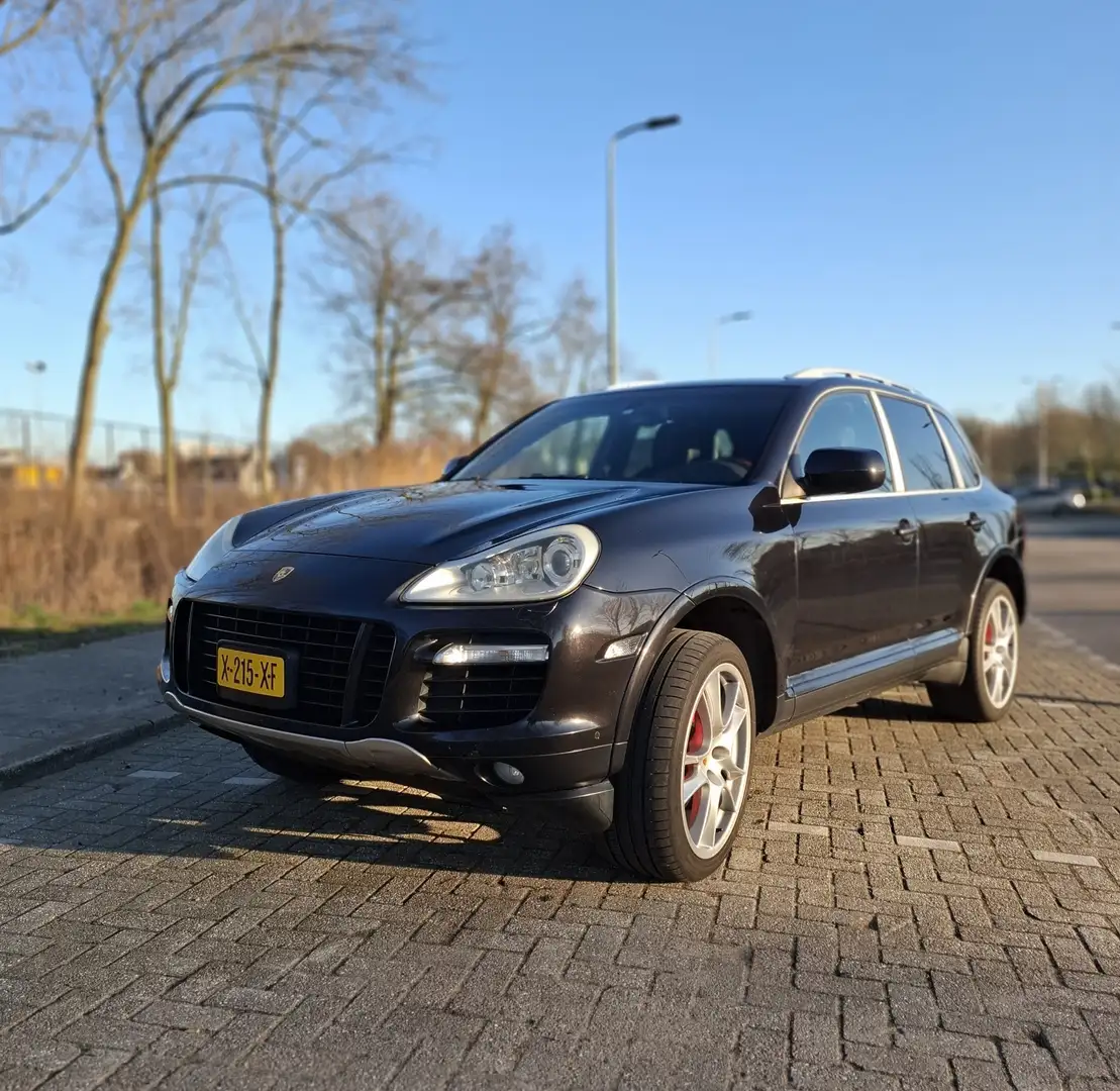 Porsche Cayenne 4.8 Zwart - 1
