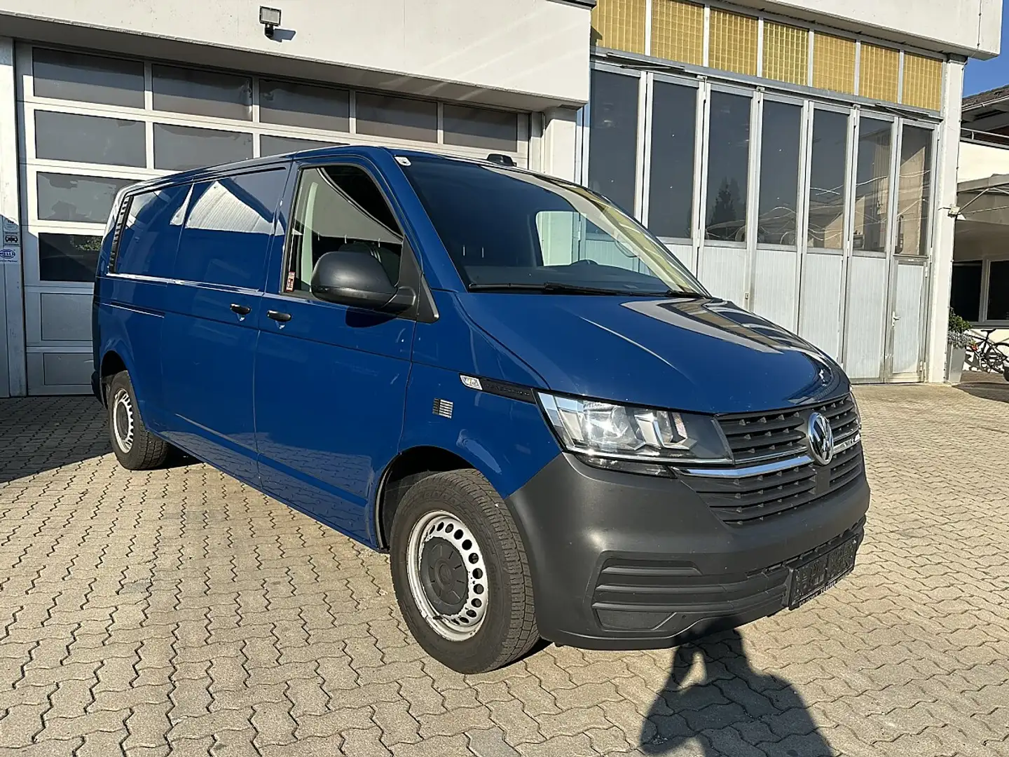 Volkswagen T6 Transporter T6 Kastenwagen LR 2,0 TDI Blau - 1