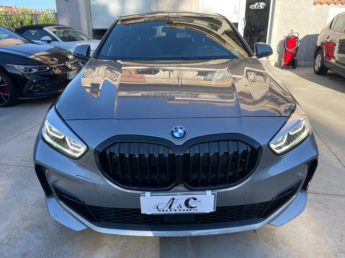 BMW 118 118i 5p. Msport Grau - 2
