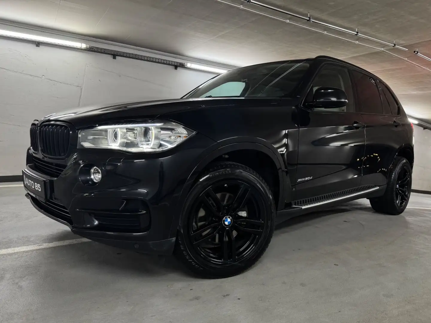BMW X5 xDrive30d |Individual|LED||AHK|Pano|HuD| Schwarz - 1