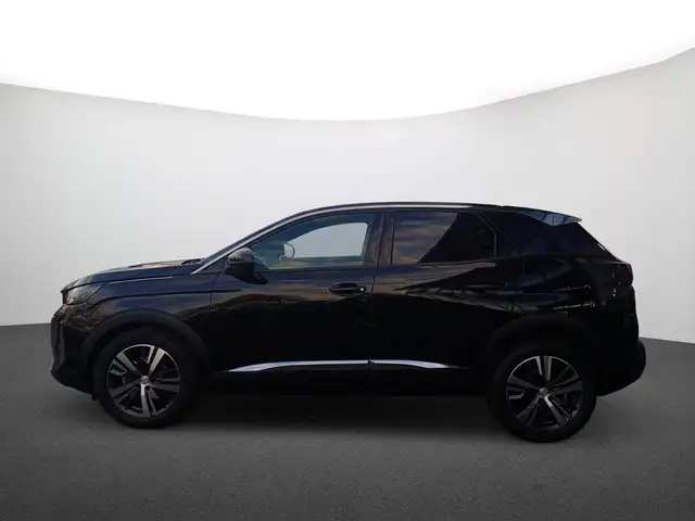 Peugeot 3008 view 5