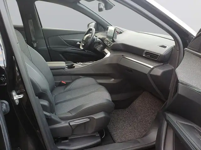 Peugeot 3008 view 13