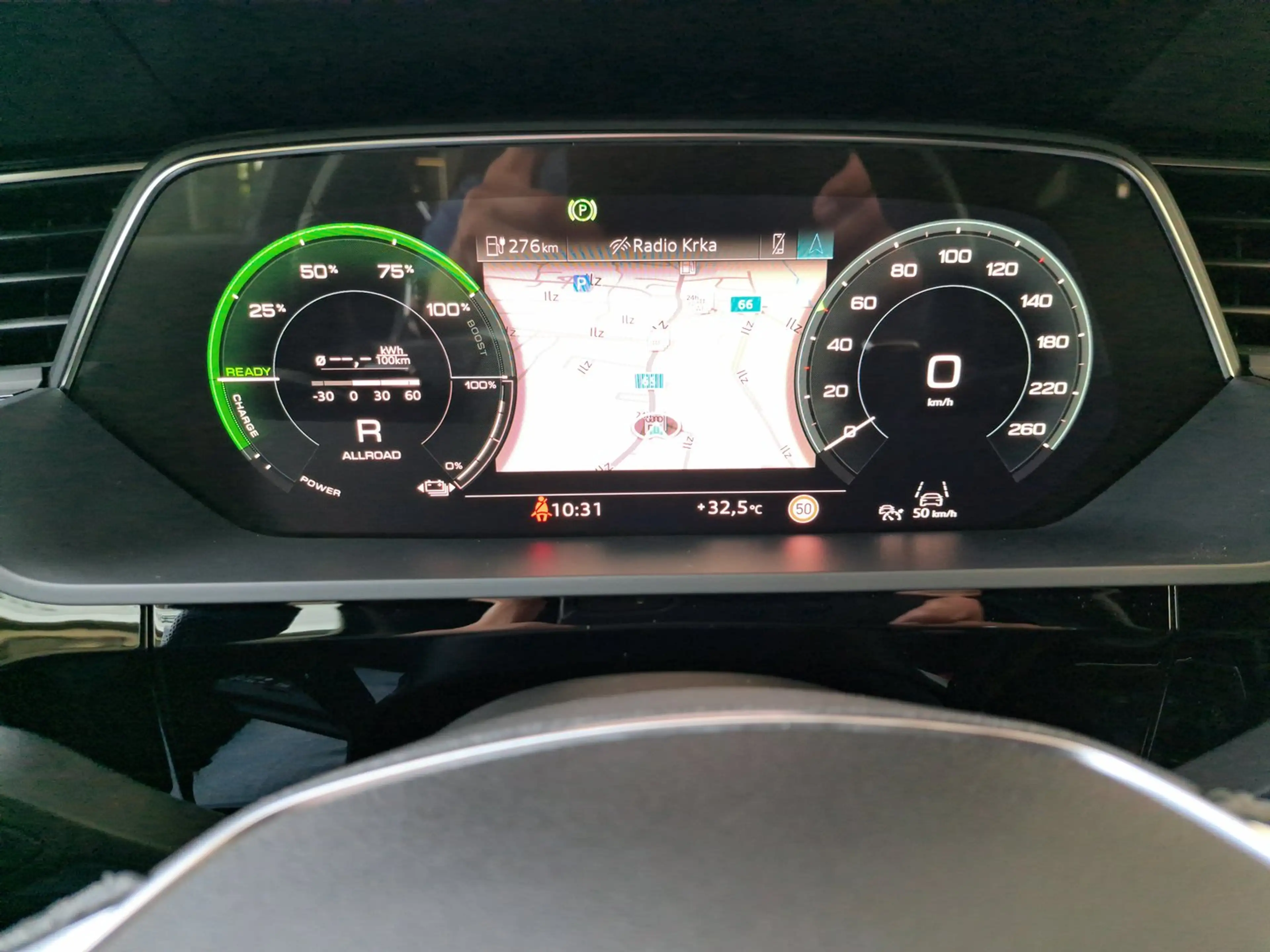 Audi e-tron 55 300 kW S line — photo 12
