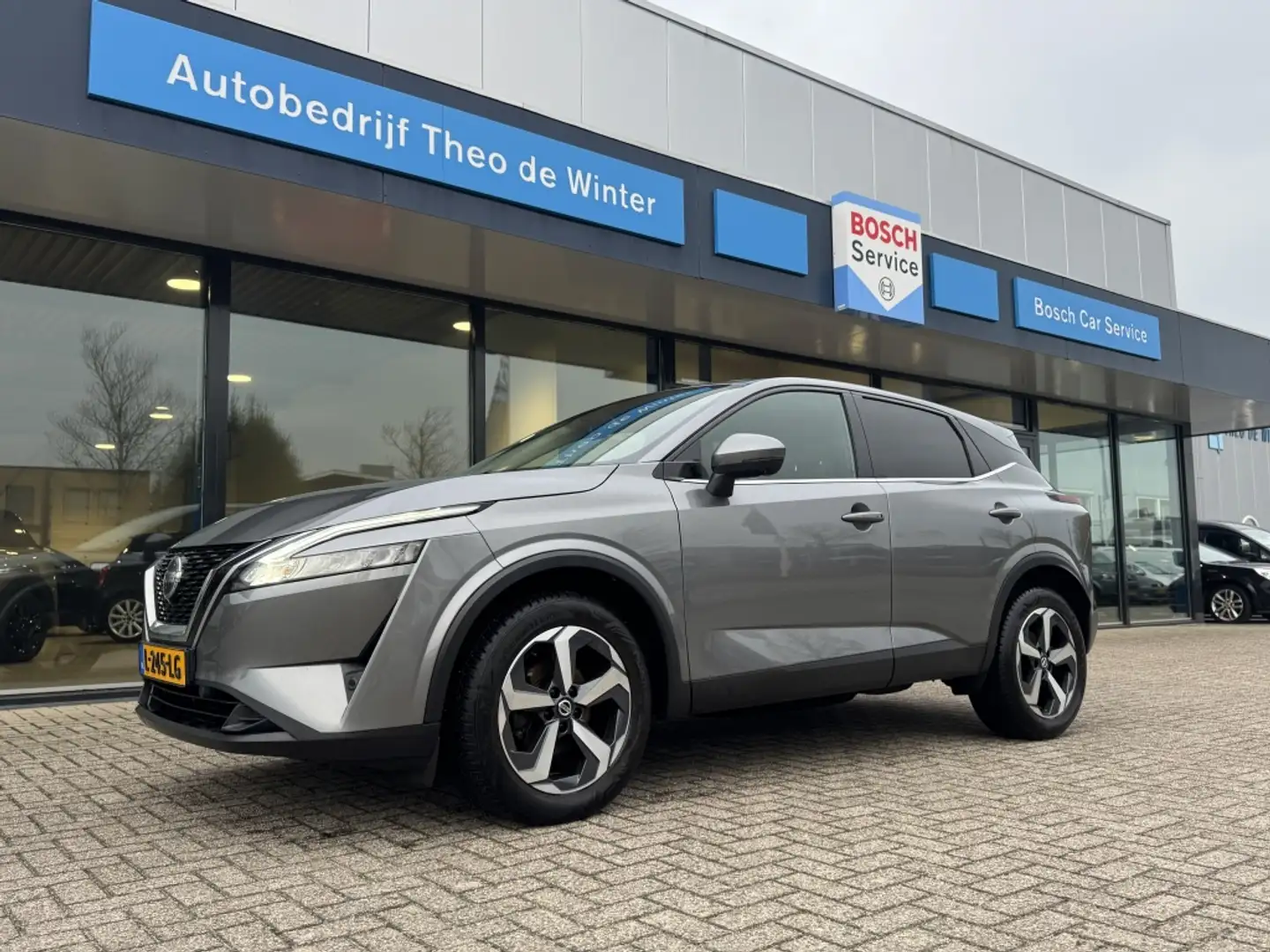 Nissan Qashqai 1.3 MHEV N-Connecta| Camera, Adapt. Cruise, LED, C Grijs - 1