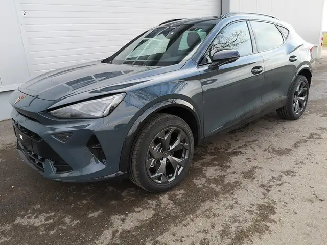 CUPRA Formentor 1.5 eTSI 110 kW DSG AHK ACC LED 110 kW (150 PS)...