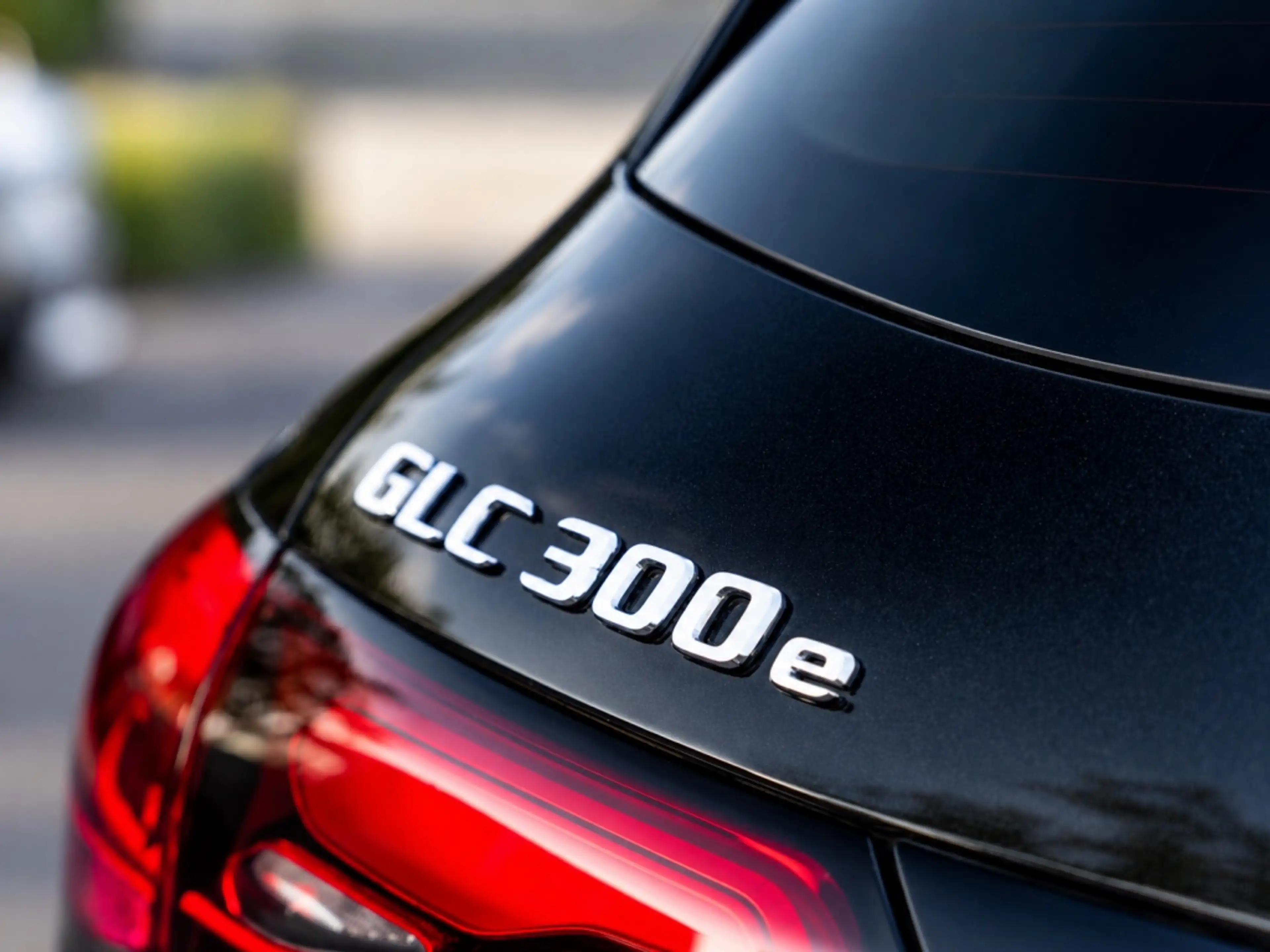 Mercedes-Benz GLC 300 GLC 300e 4MATIC AMG Line | Trekhaak | Winterpakket — photo 12