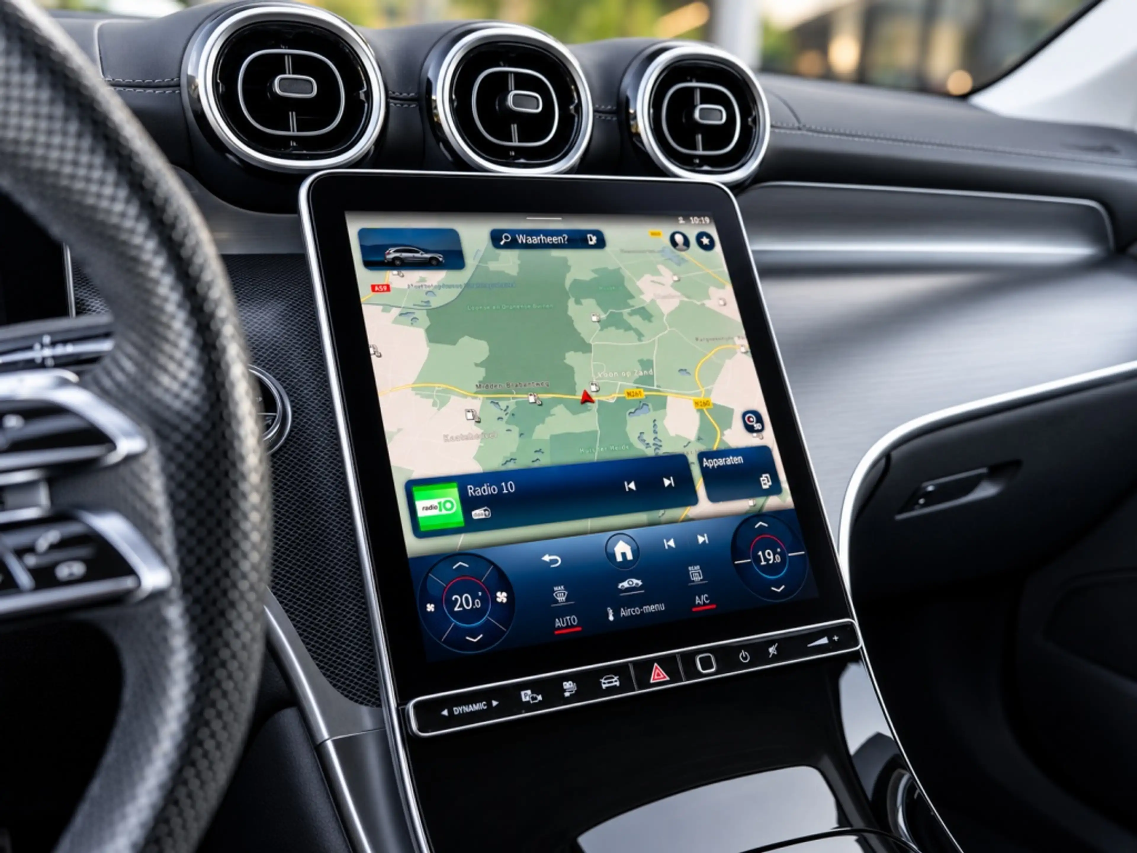 Mercedes-Benz GLC 300 GLC 300e 4MATIC AMG Line | Trekhaak | Winterpakket — photo 8