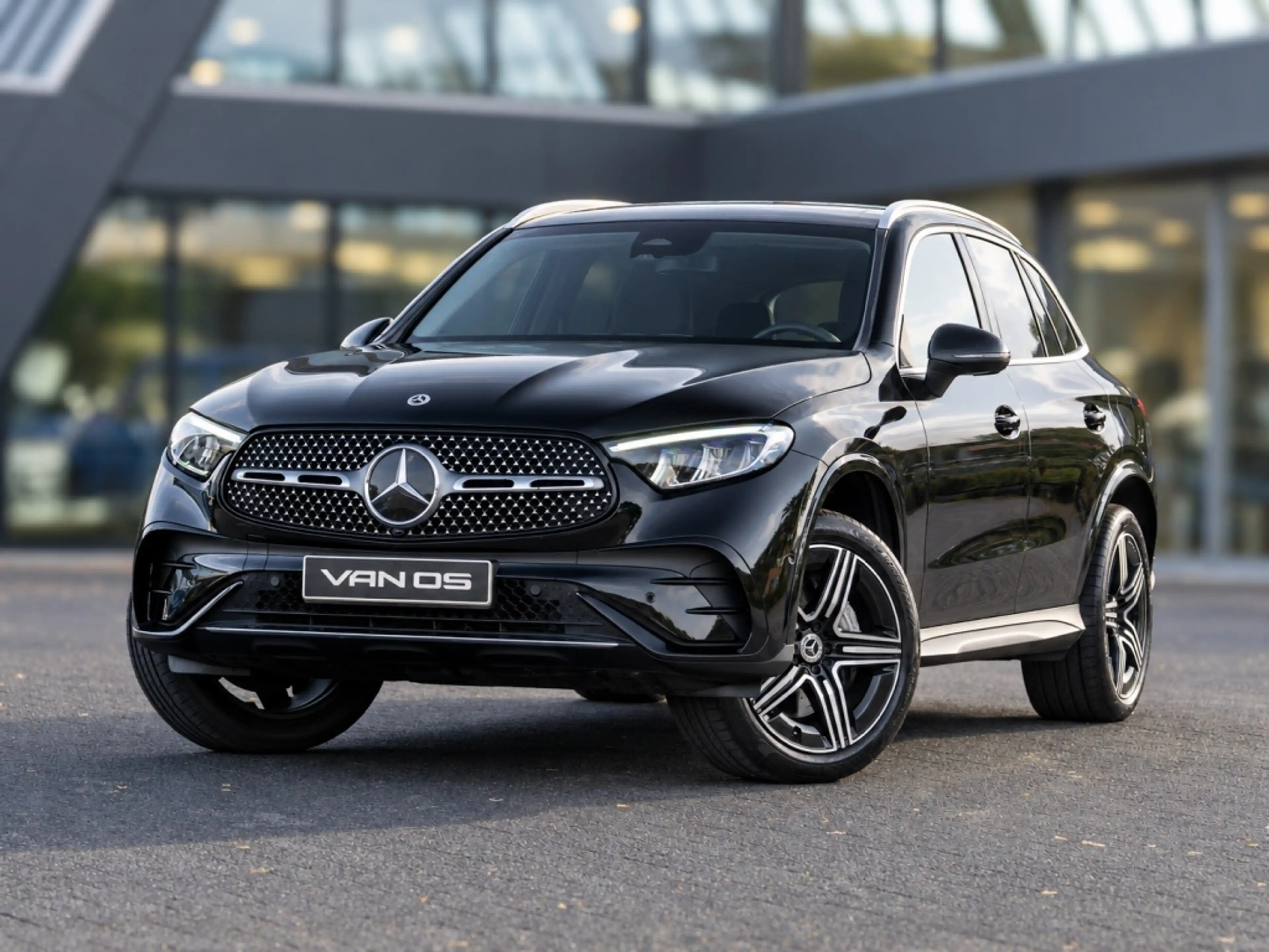 Mercedes-Benz GLC 300 GLC 300e 4MATIC AMG Line | Trekhaak | Winterpakket