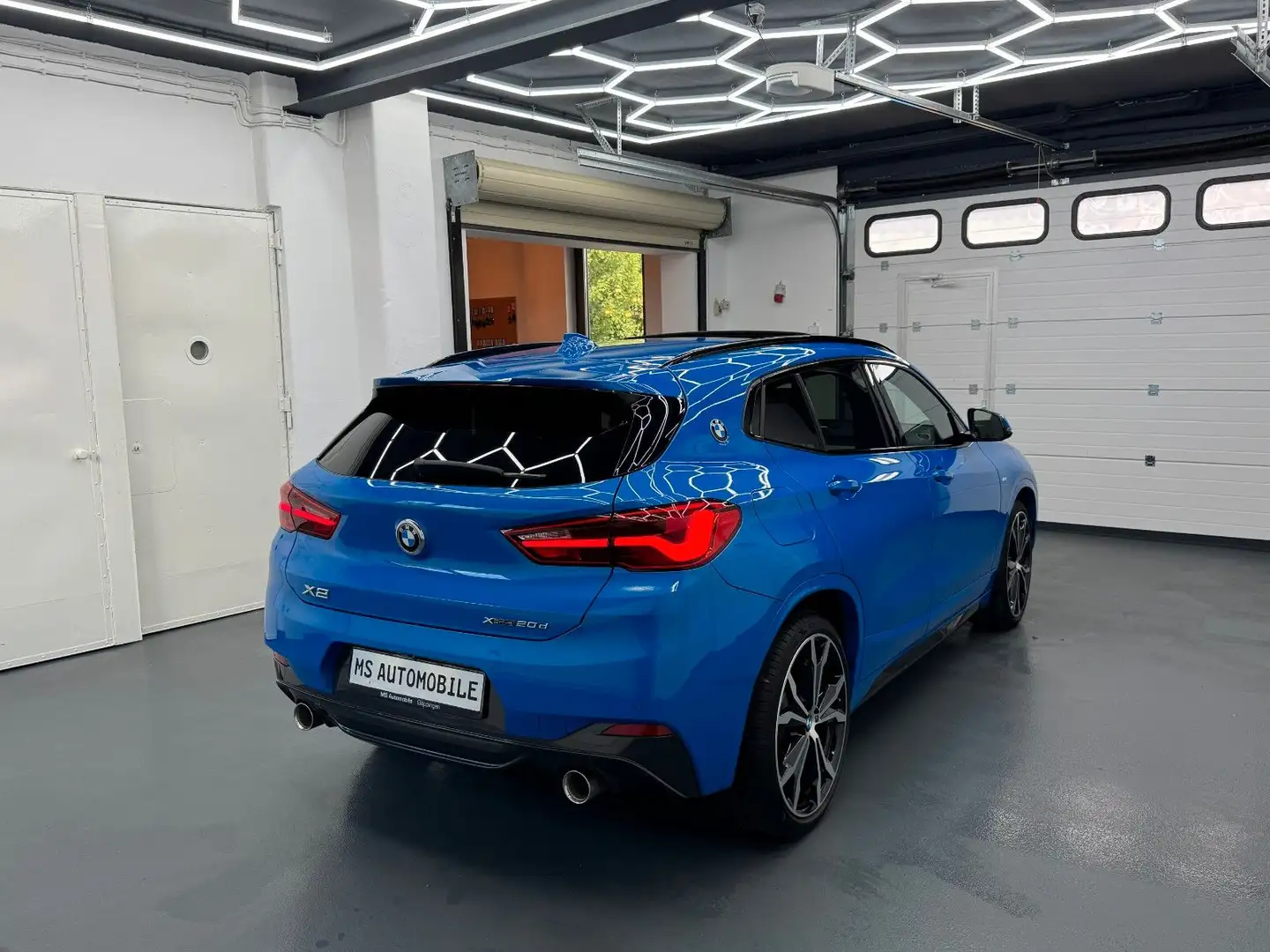 BMW X2 xDrive 20 d M Sport *PANORAMA*HEAD-UP*R-KAM* Bleu - 2