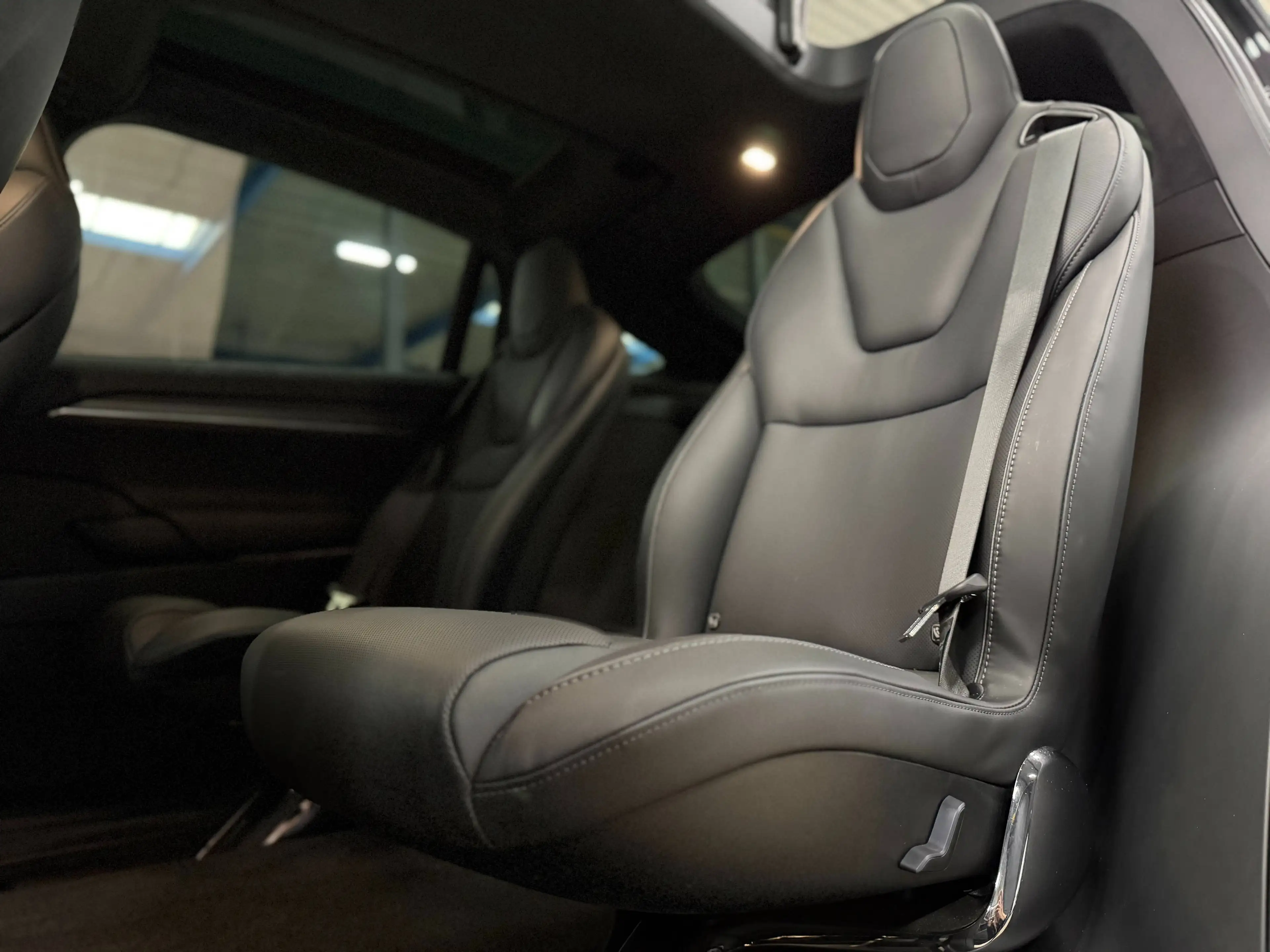 Tesla Model X PLAID - AP ACTIVE - 6 SEATS - 1.020HP — photo 13