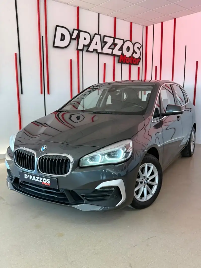 BMW 218 218dA Active Tourer Business Grau - 1