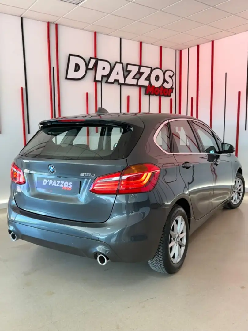 BMW 218 218dA Active Tourer Business Grau - 2