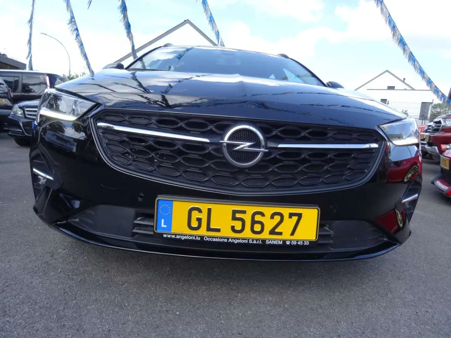 Opel Insignia Sports Tourer 1.5 Diesel Automatique Noir - 2