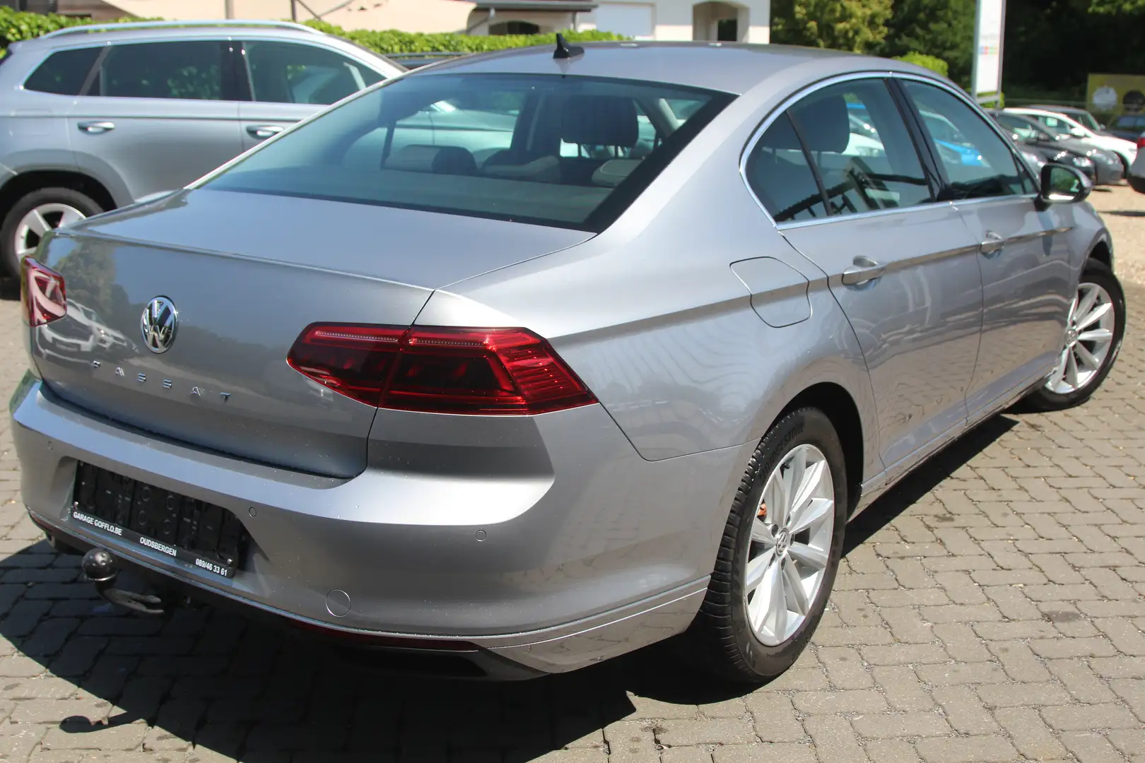 Volkswagen Passat 1.6 TDI DSG - 126.000km - 2020 Grijs - 2