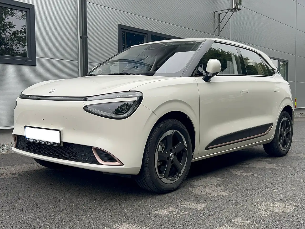 Dongfeng Box