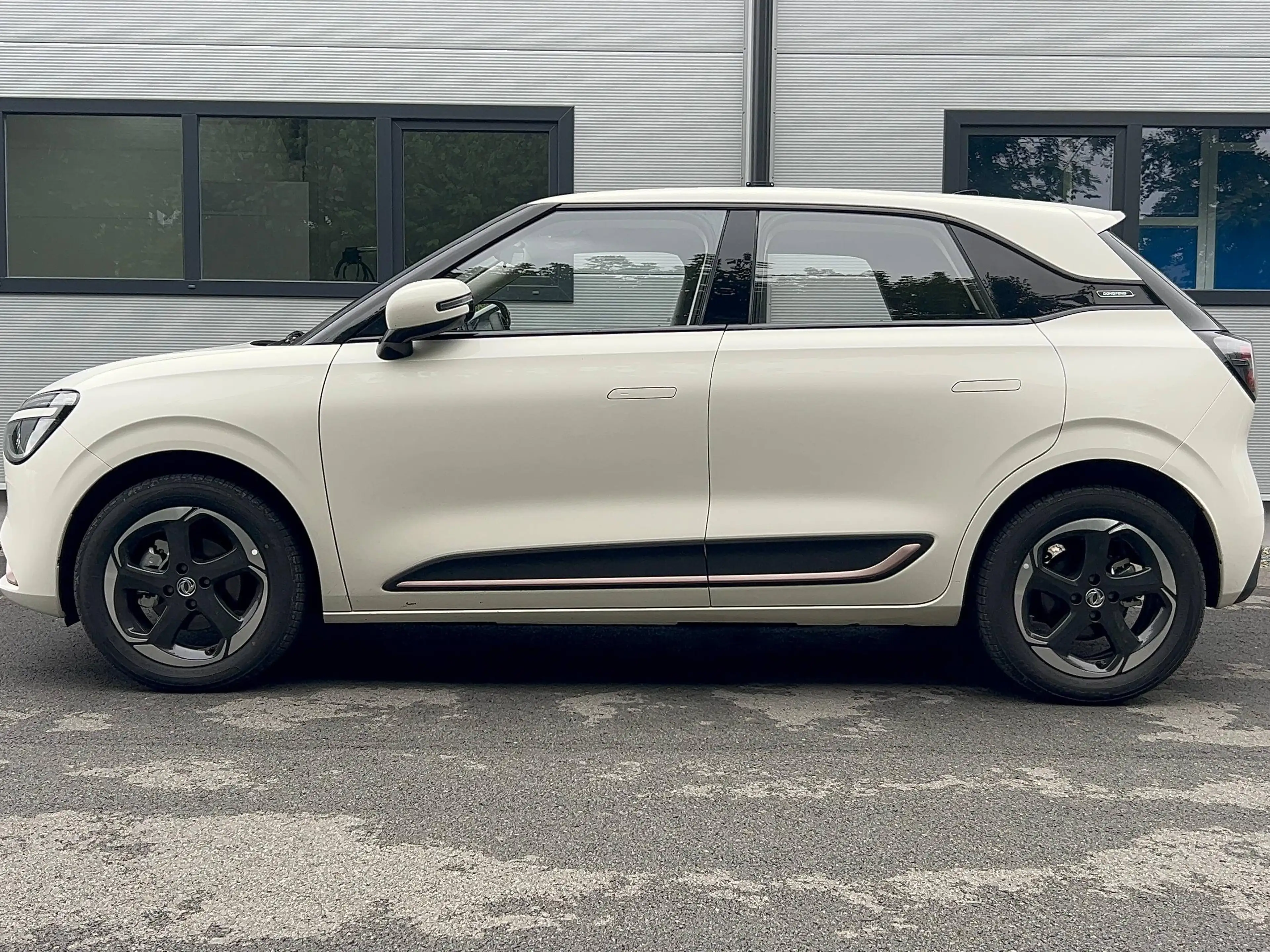 Dongfeng Box E3 Fließheck - 42,3KwH - LED, Lederaus.,KeyFree,AppleCar Play/Android Auto — photo 3