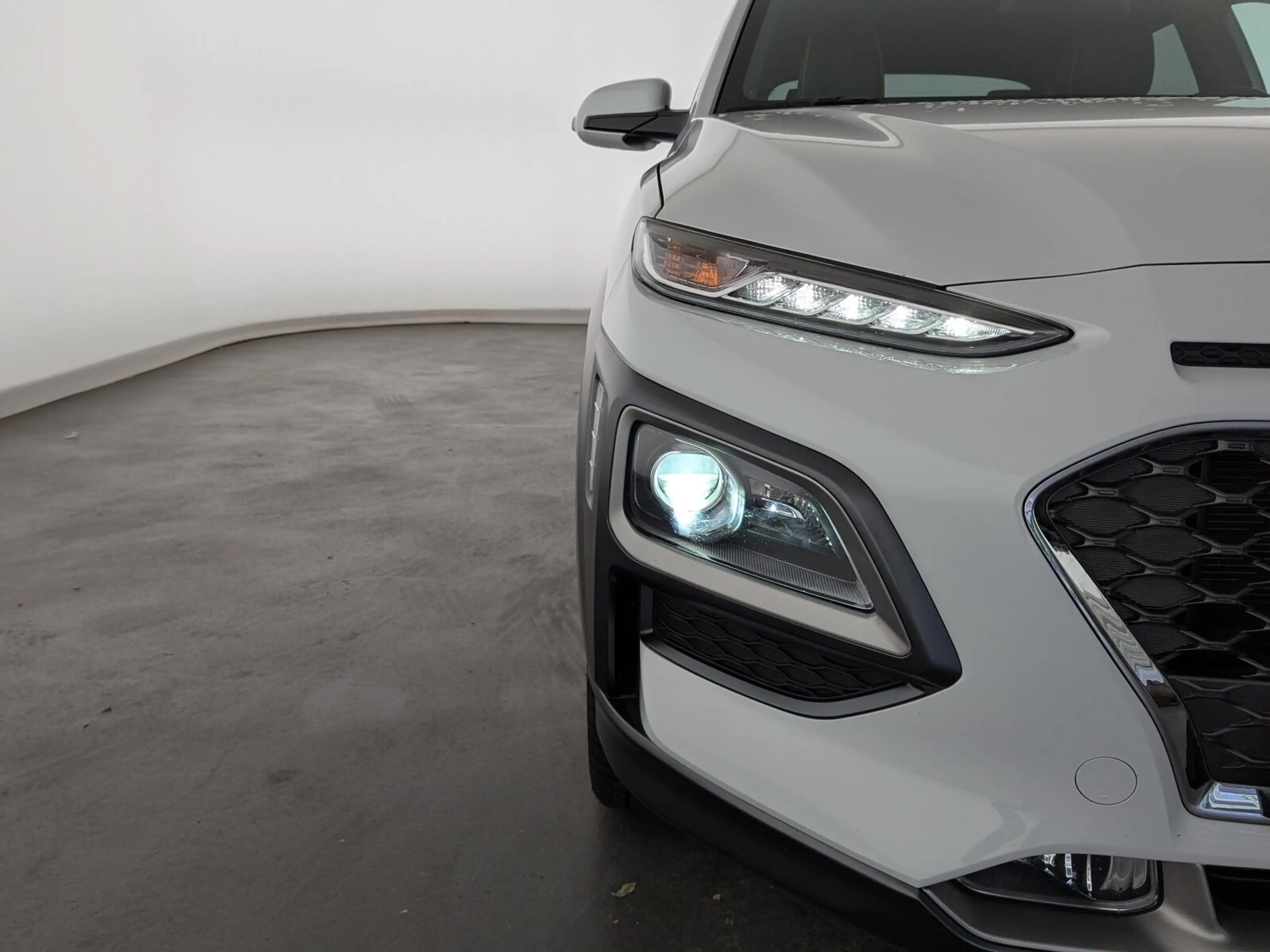 Hyundai KONA Kona 1.6 CRDi Style 2WD CARPLAY+RFK+SHZ+TEMP+ eFH. — photo 3