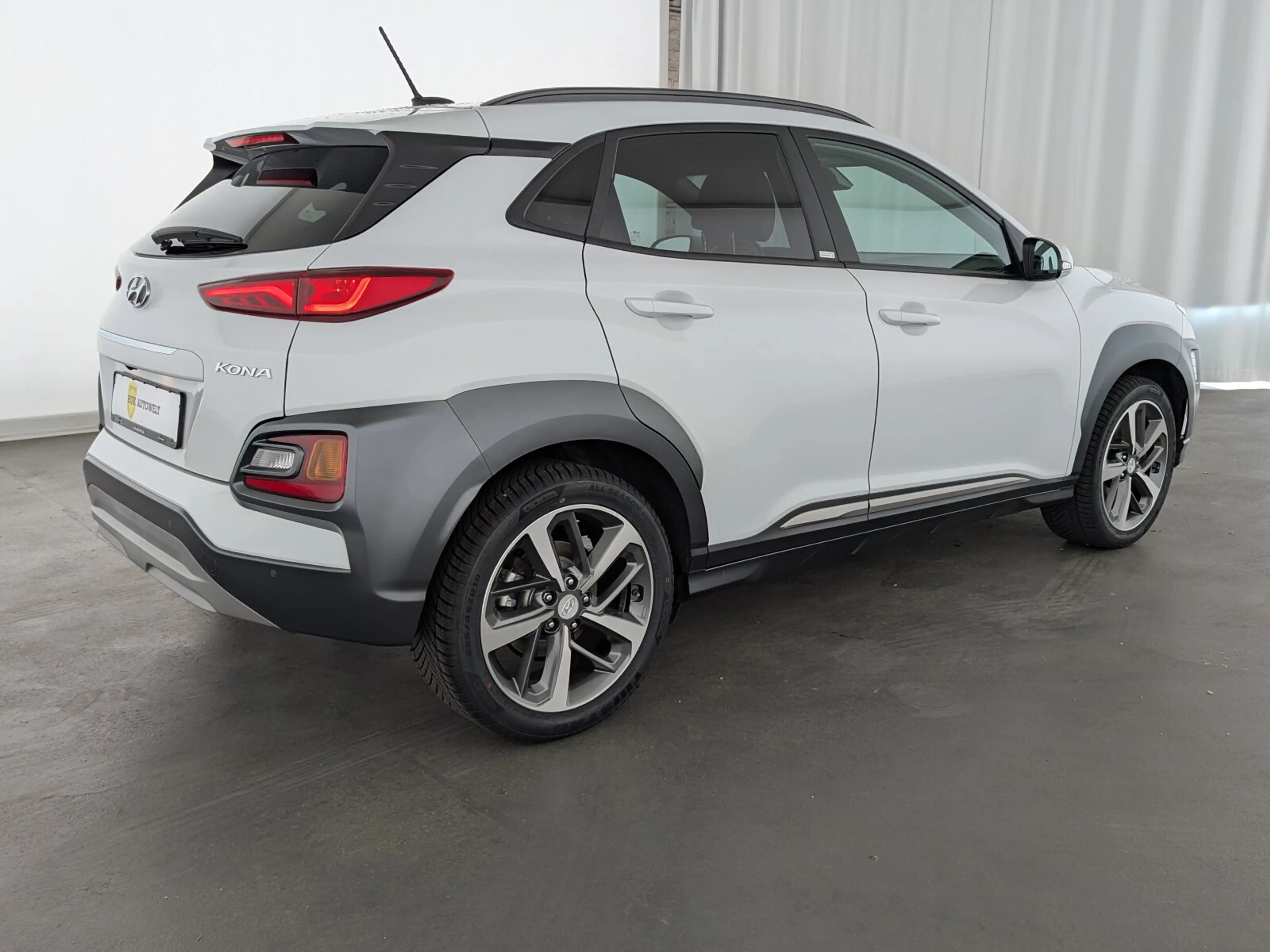 Hyundai KONA Kona 1.6 CRDi Style 2WD CARPLAY+RFK+SHZ+TEMP+ eFH. — photo 6