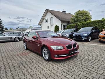 320i Cabrio Leder, Klima, Kamera, Carplay, Sitzhei