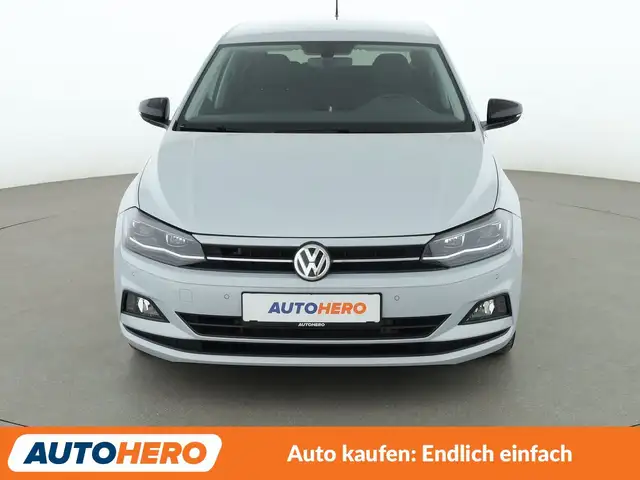 Volkswagen Polo view 9