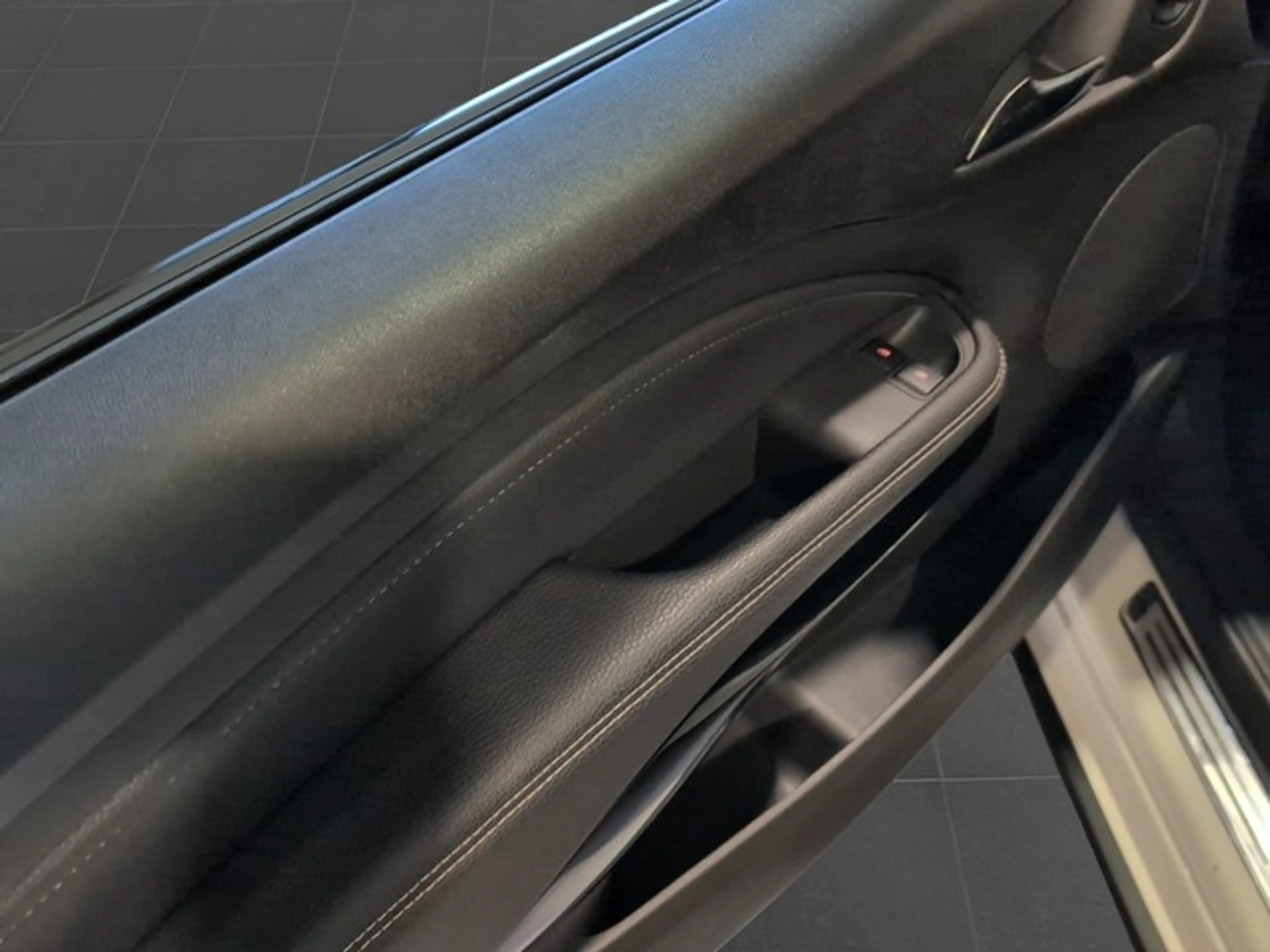 Opel Adam (2012->) Rocks 120 Jahre — photo 13