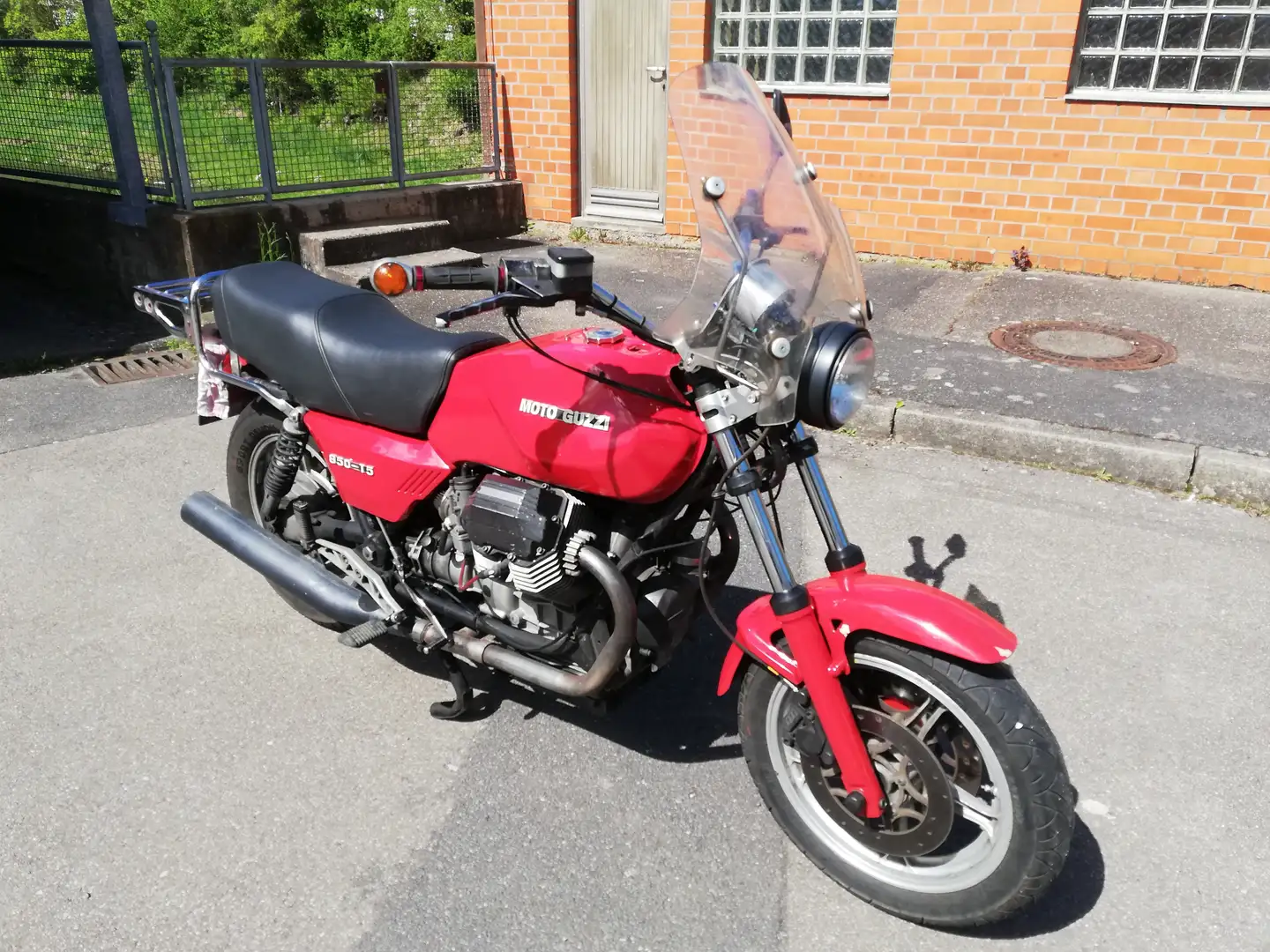 Moto Guzzi 850 T T 5 Rojo - 2