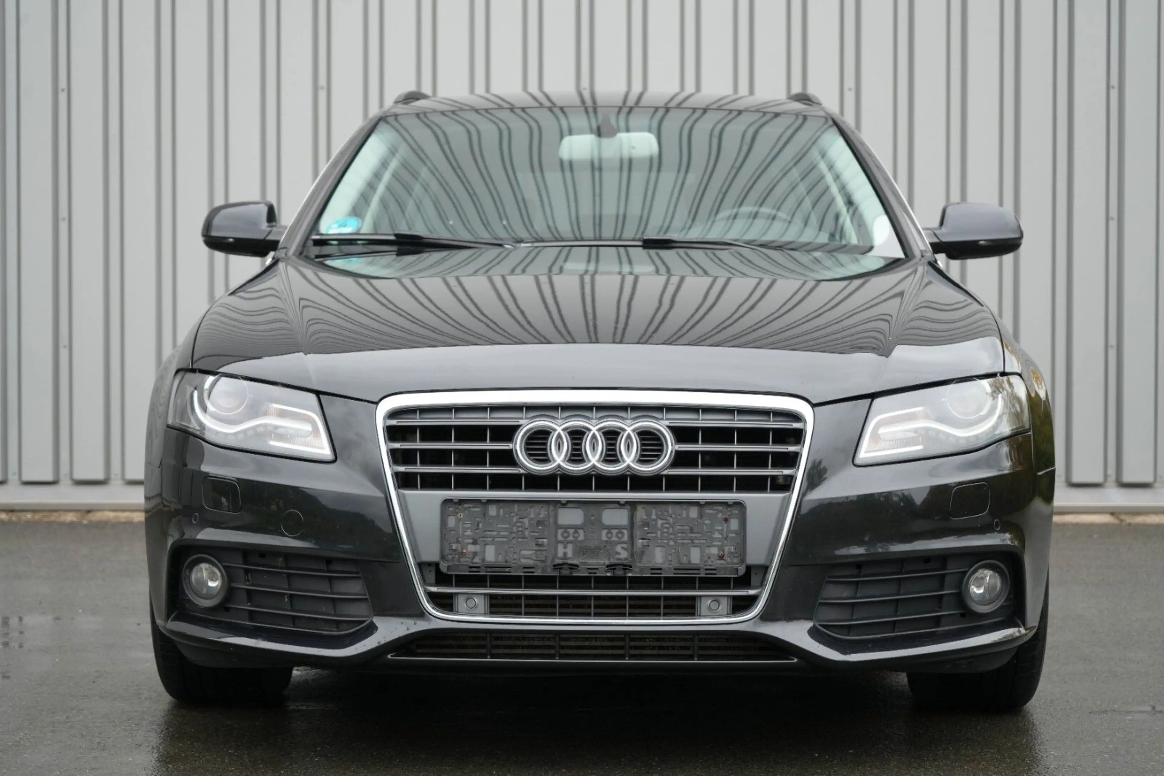 Audi A4 1.8 TFSI Automatik/Scheckheft/Bi-Xenon/AHK — photo 2