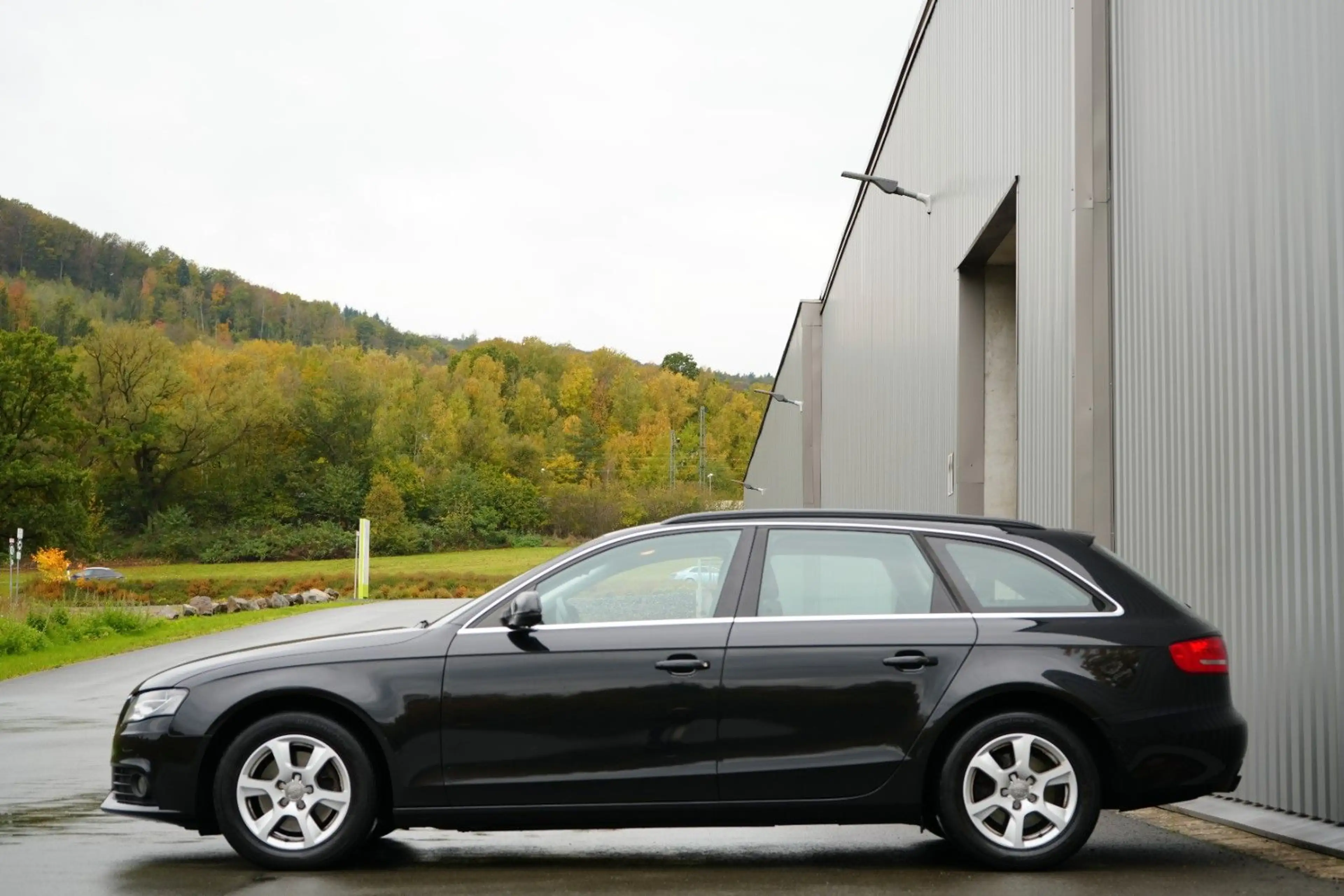 Audi A4 1.8 TFSI Automatik/Scheckheft/Bi-Xenon/AHK — photo 4