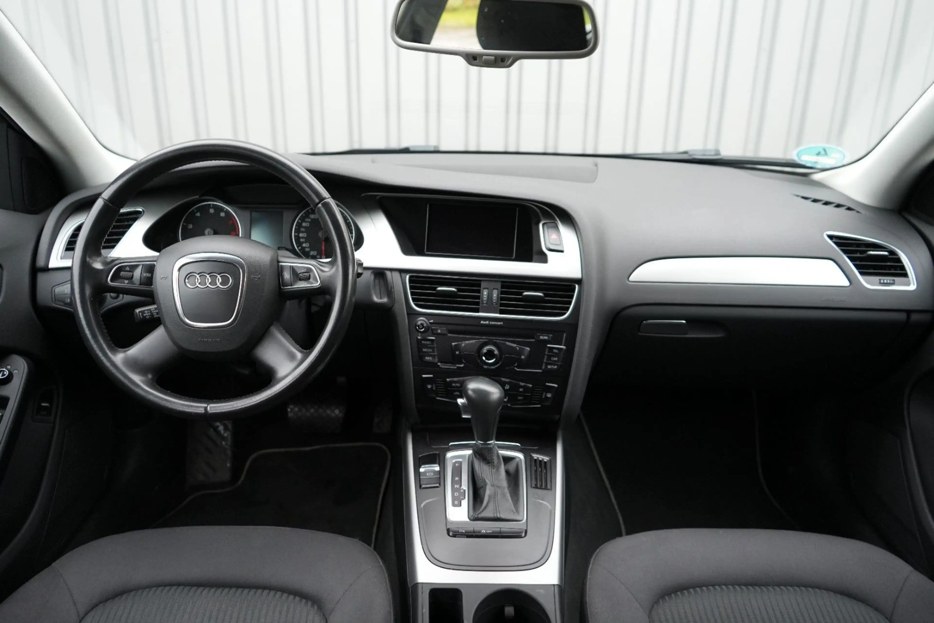 Audi A4 1.8 TFSI Automatik/Scheckheft/Bi-Xenon/AHK — photo 10