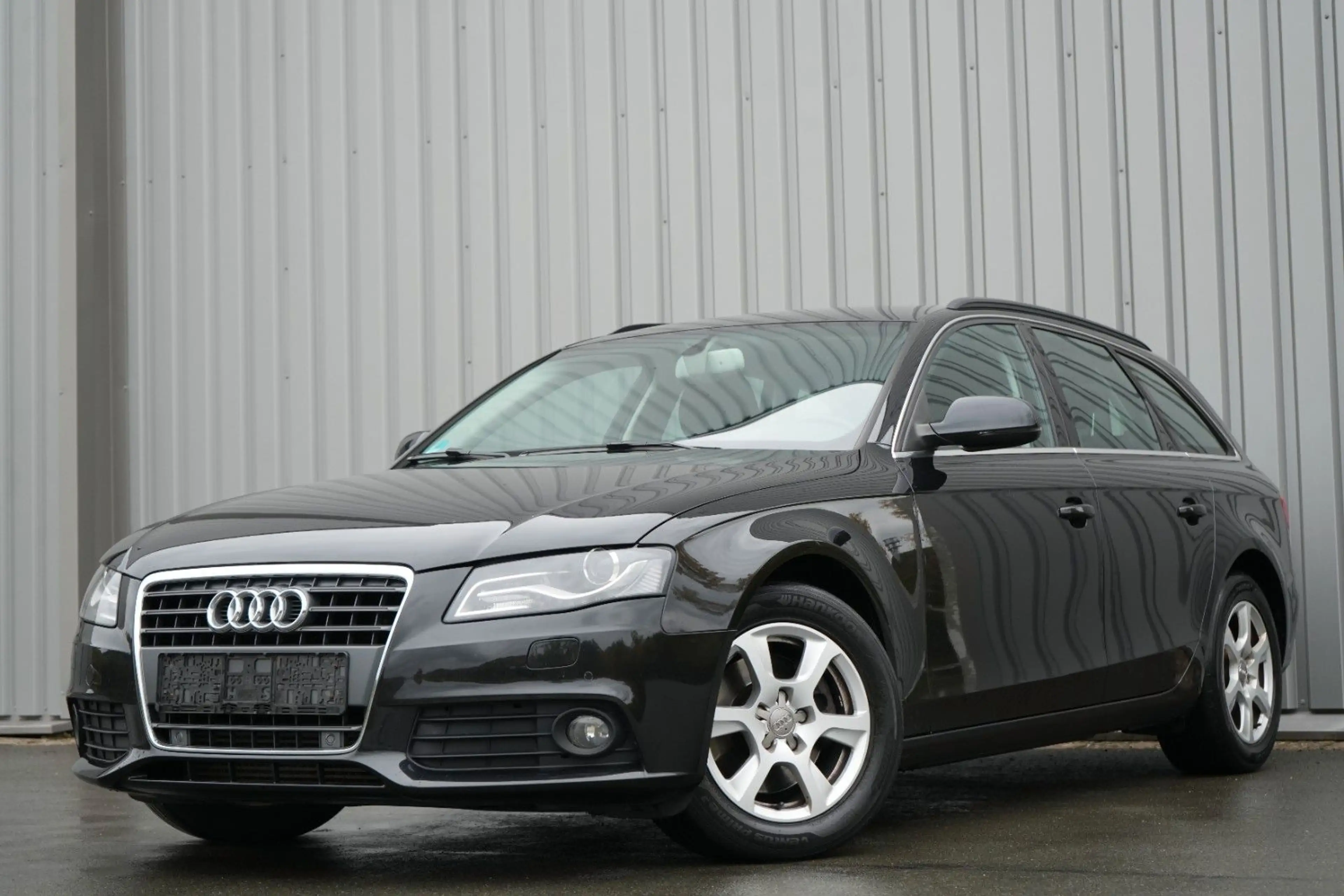 Audi A4 1.8 TFSI Automatik/Scheckheft/Bi-Xenon/AHK
