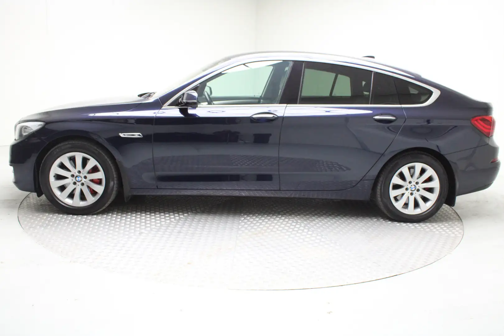 BMW 530 5-serie 530d BluePerformance High Executive | nieu Blauw - 2