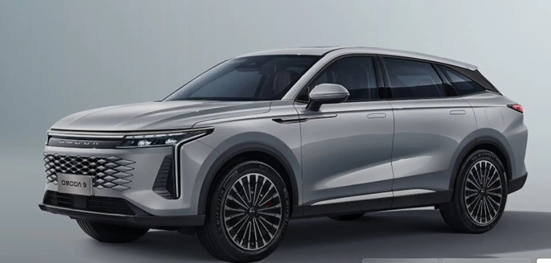 Omoda 9 Omoda 9 1.5 TGDI 537 CV Super Hybrid System i-AWD Bianco - 2