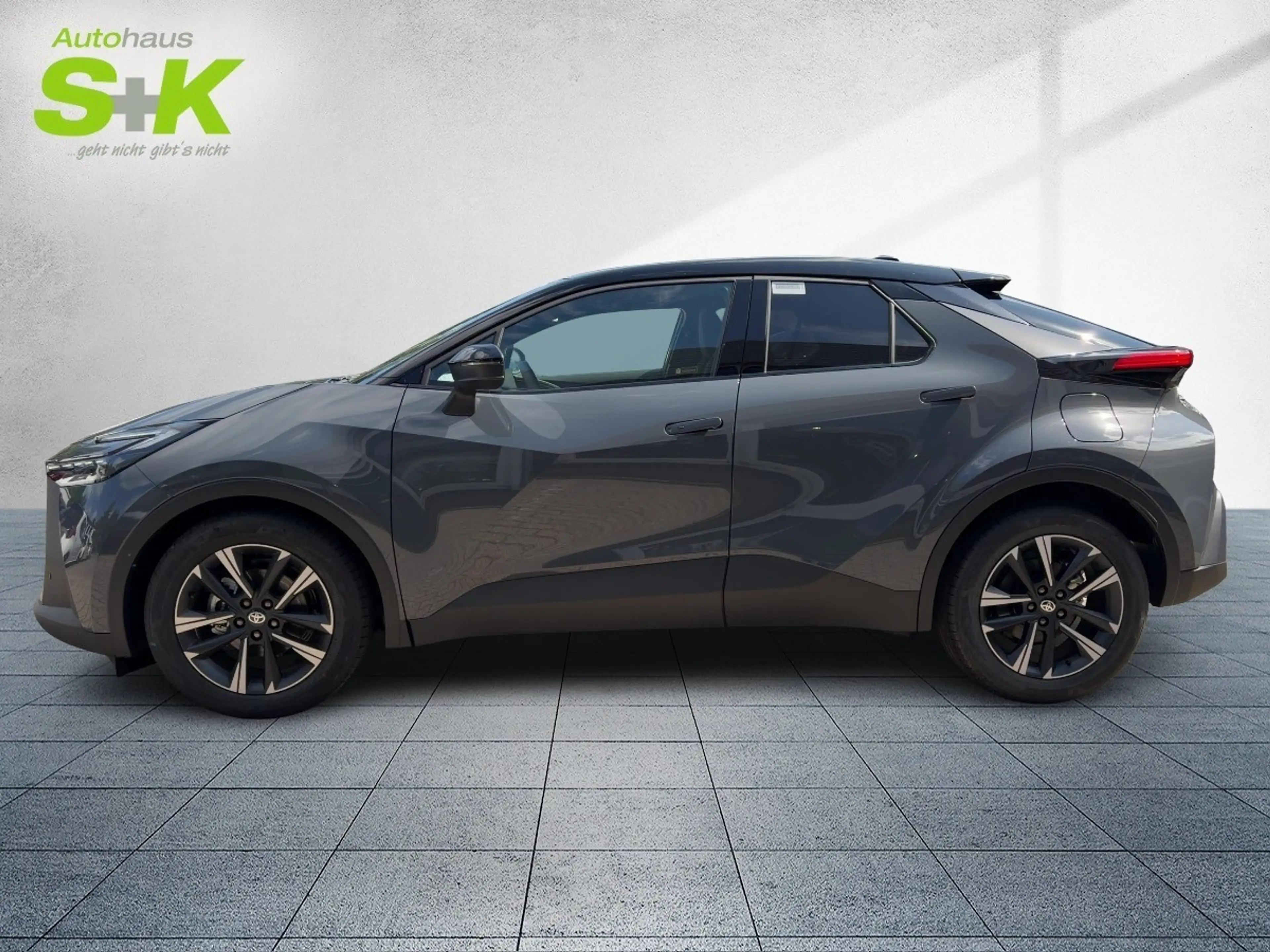 Toyota C-HR 1,8-l-Hybrid Teamplayer+SHZ+PDC+R-KAM — photo 2