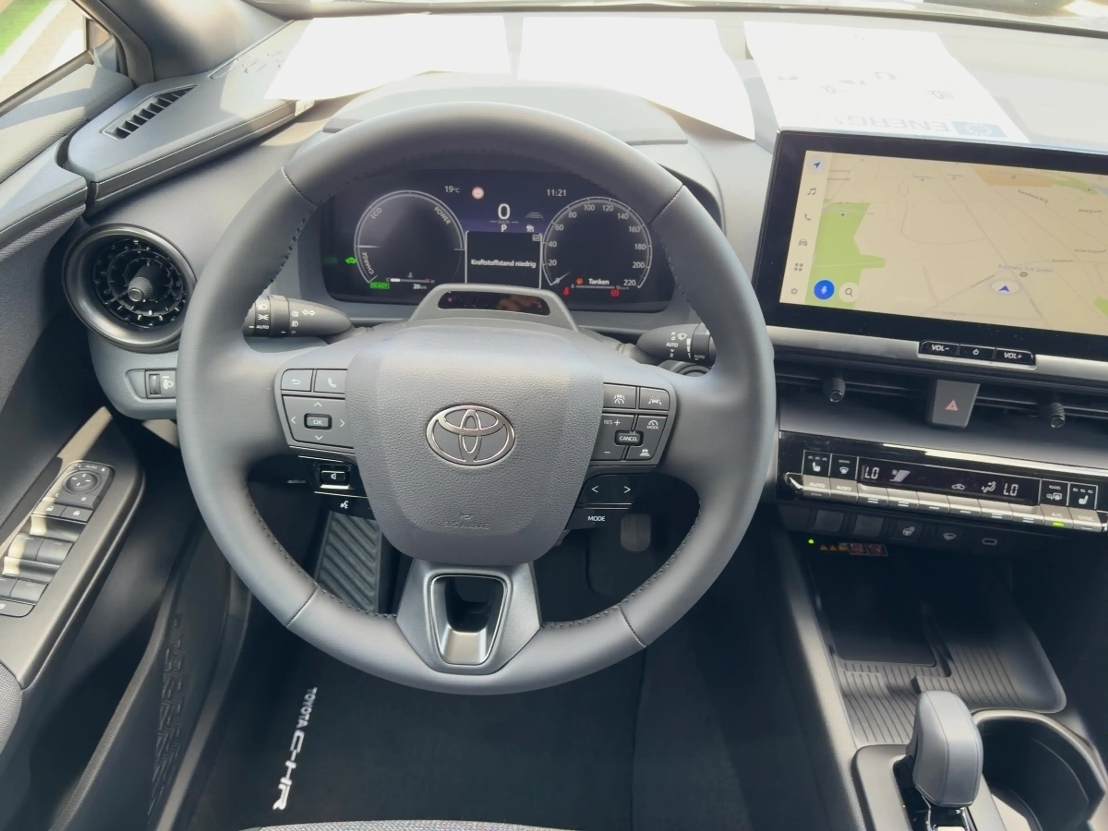 Toyota C-HR 1,8-l-Hybrid Teamplayer+SHZ+PDC+R-KAM — photo 8