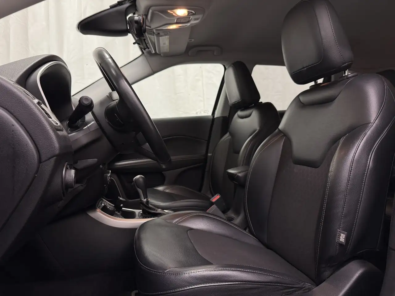 Jeep Compass снимка Jeep Compass