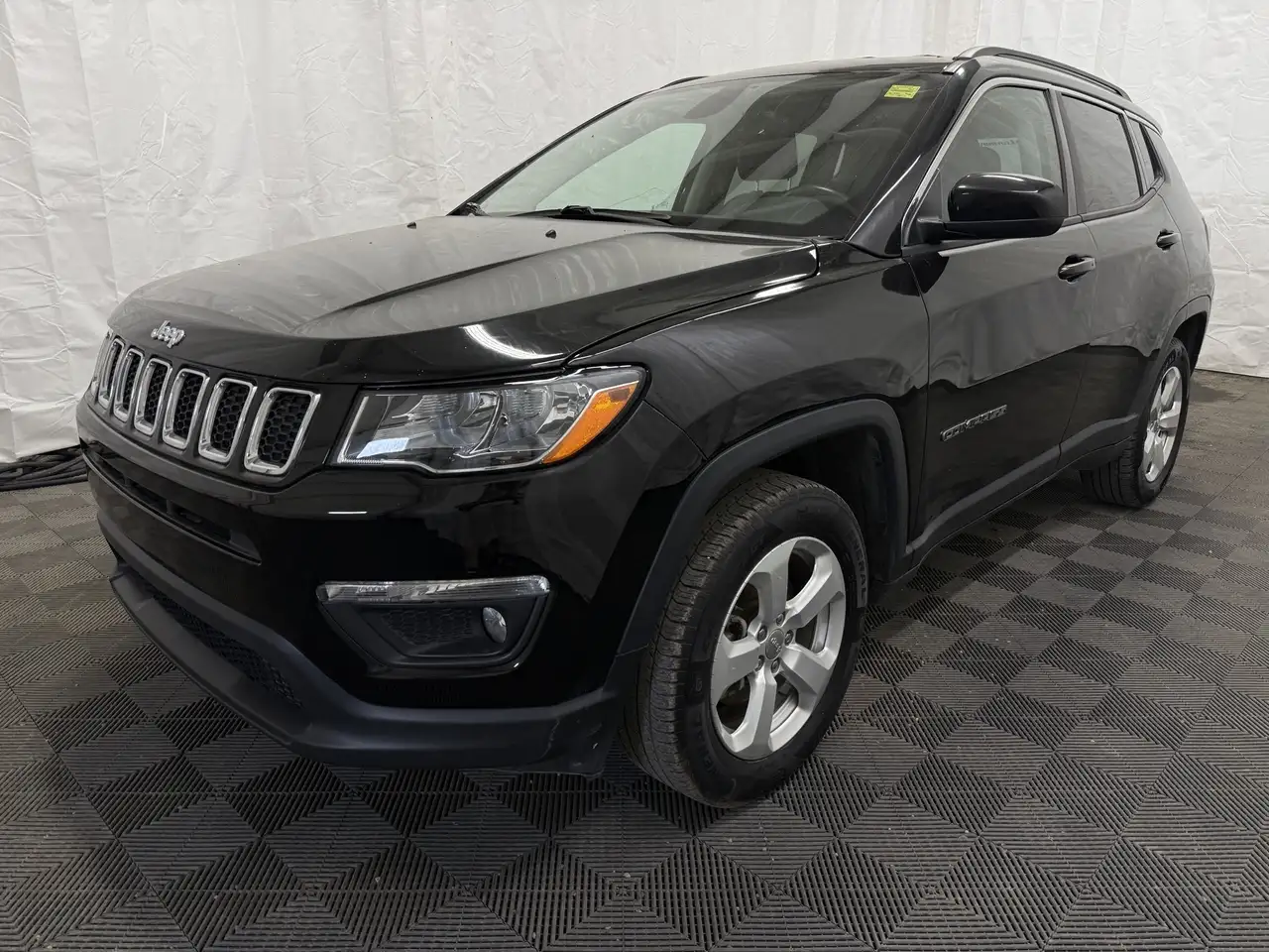 Jeep Compass снимка Jeep Compass