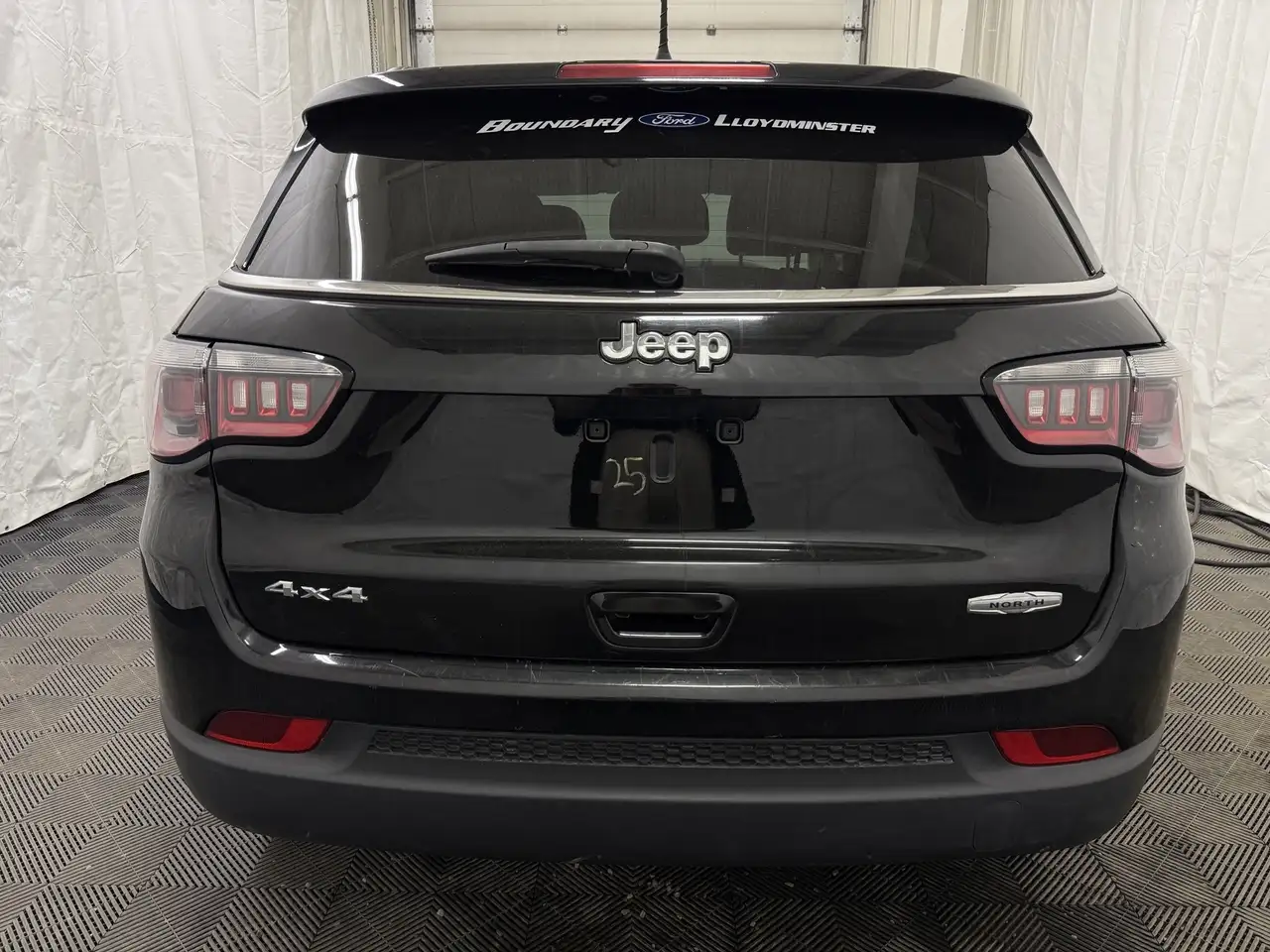 Jeep Compass снимка Jeep Compass