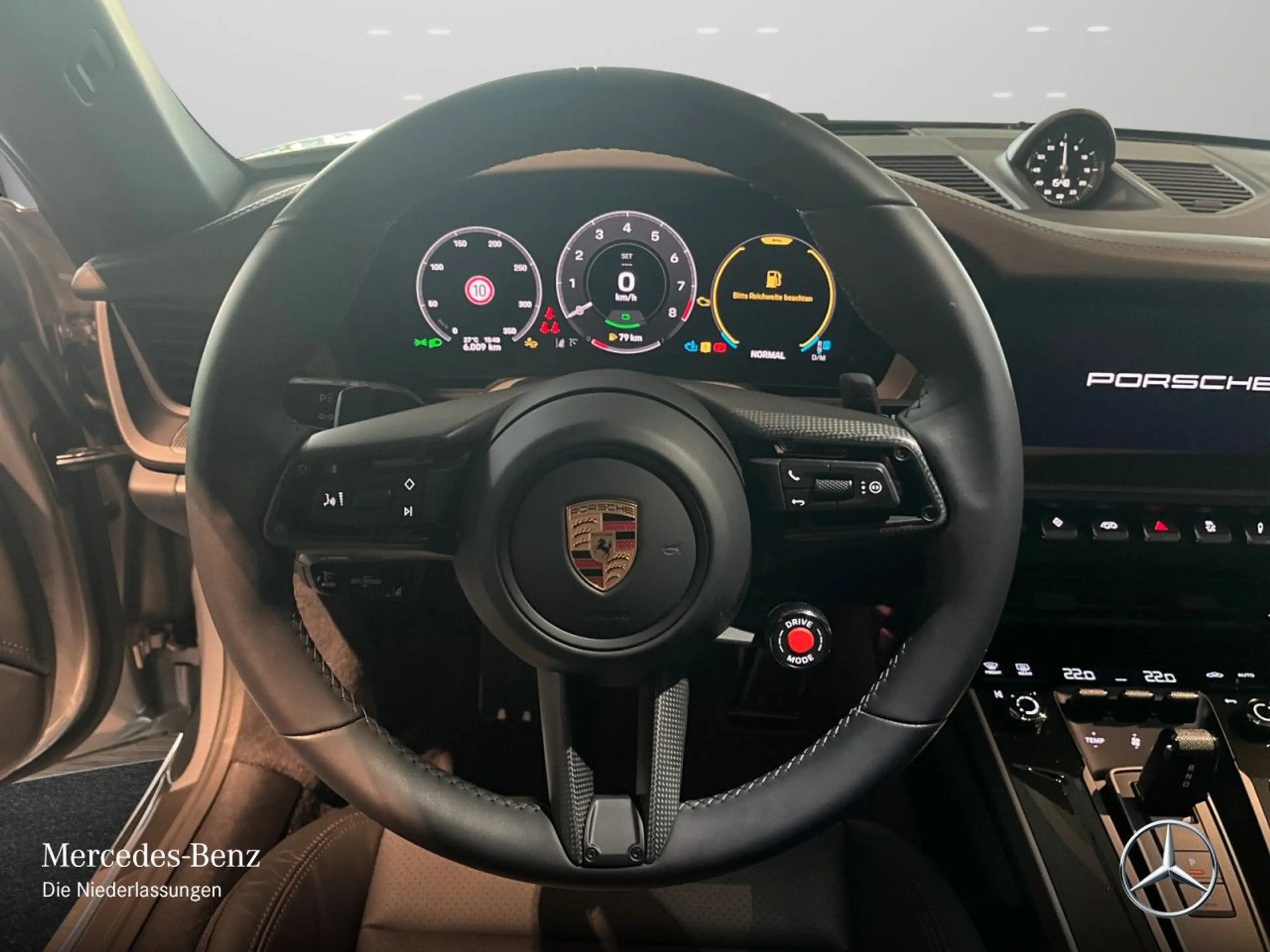 Porsche 911 Carrera GTS Cabriolet — photo 14