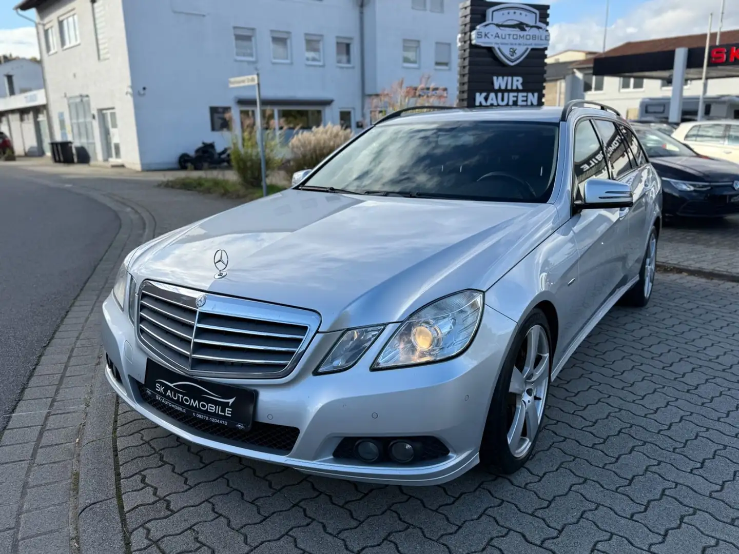 Mercedes-Benz E 200 E200 CDI Sport BlueEfficiency XENON-LEDER-E.SITZ Silber - 2