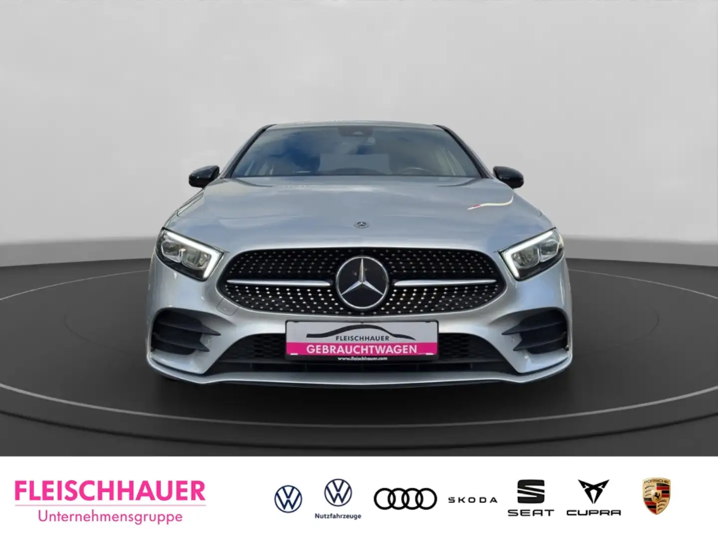 Mercedes-Benz A 200 d AMG Line MATRIX+NIGHT-PAKET+LEDER+NAVI+RFK+SHZ+D Silber - 2