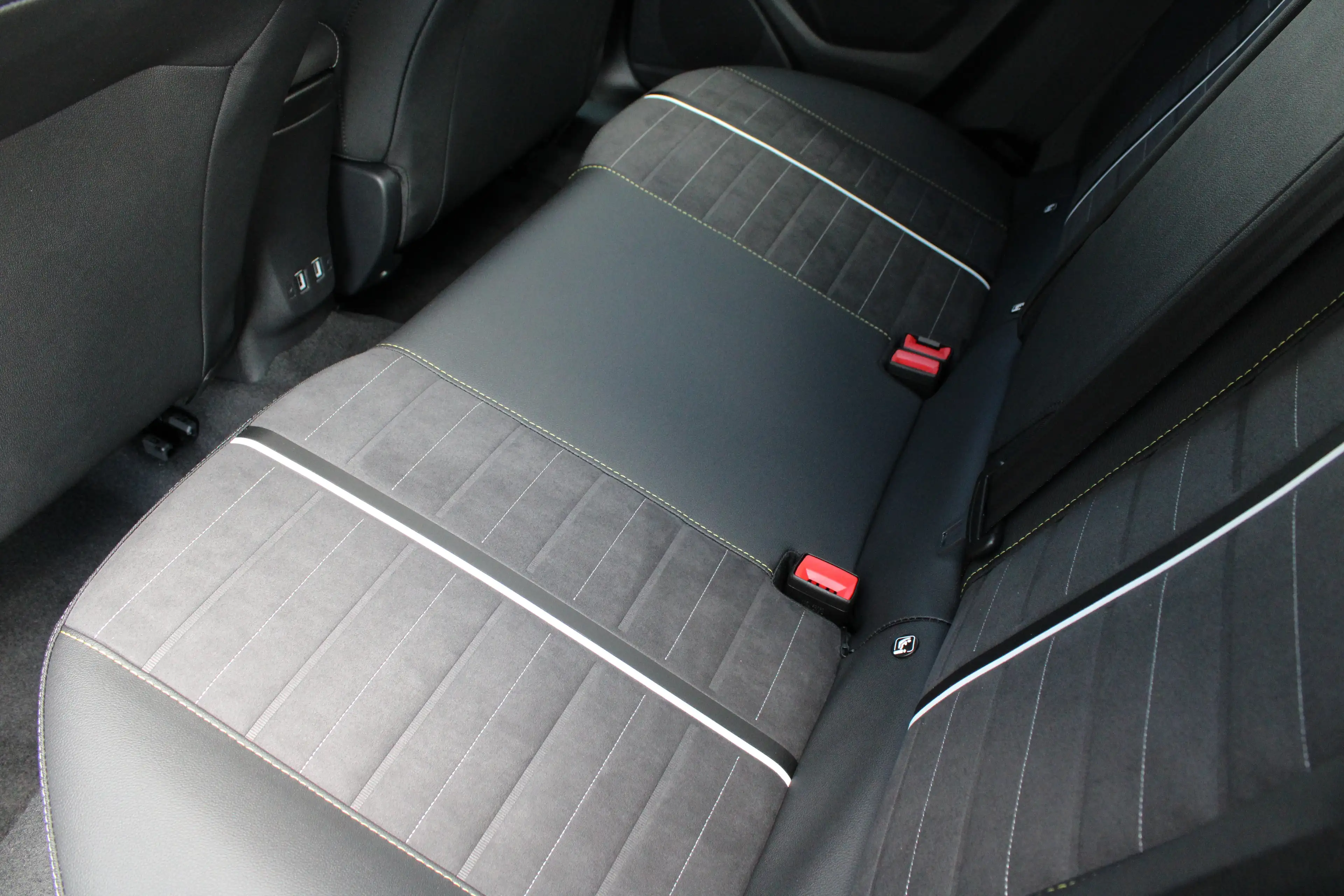 Opel Mokka-E Mokka Electric GSE 54 kWh | Sportstoelen | Camera — photo 13
