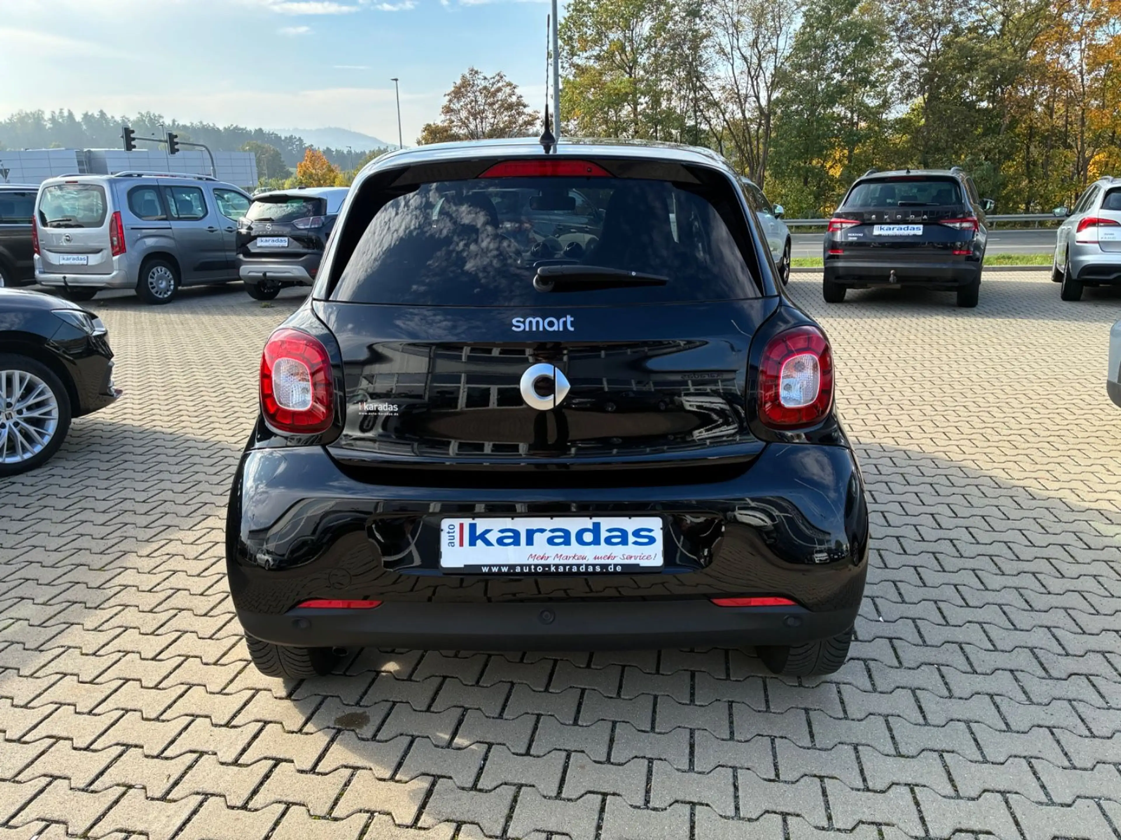 smart forFour -52.361KM/Glasdach/Navi/SHZ — photo 8
