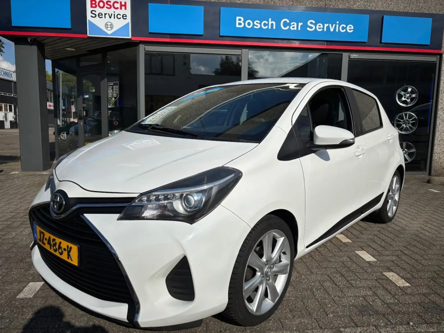 Toyota Yaris 1.0i VVT-i Aspiration Wit - 1