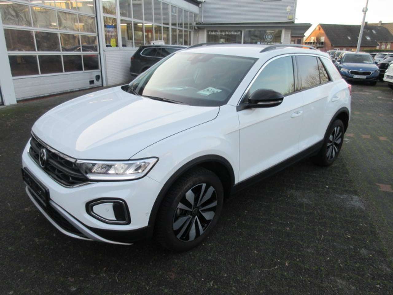 Volkswagen T-Roc 2025 — Goal 1.0 TSI NAVI ACC ALU APS SITZHEIZUNG LED CLIMATRONIC