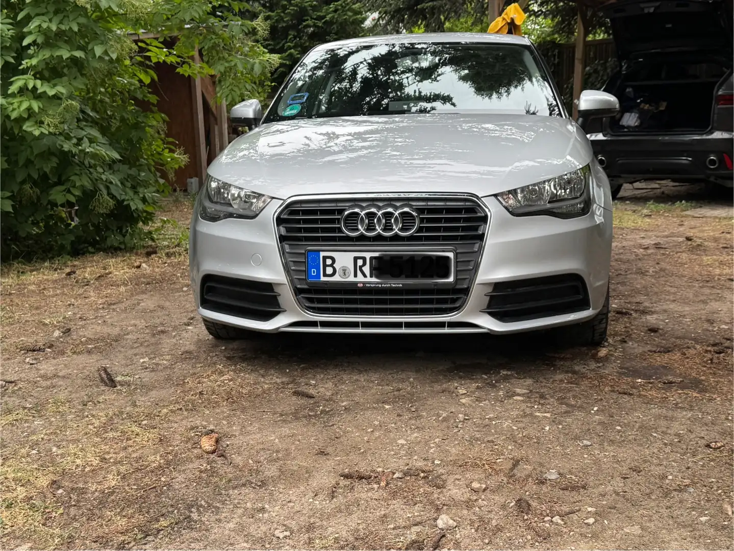 Audi A1 1.2 TFSI Top gepflegt! 109000 KM Argento - 2