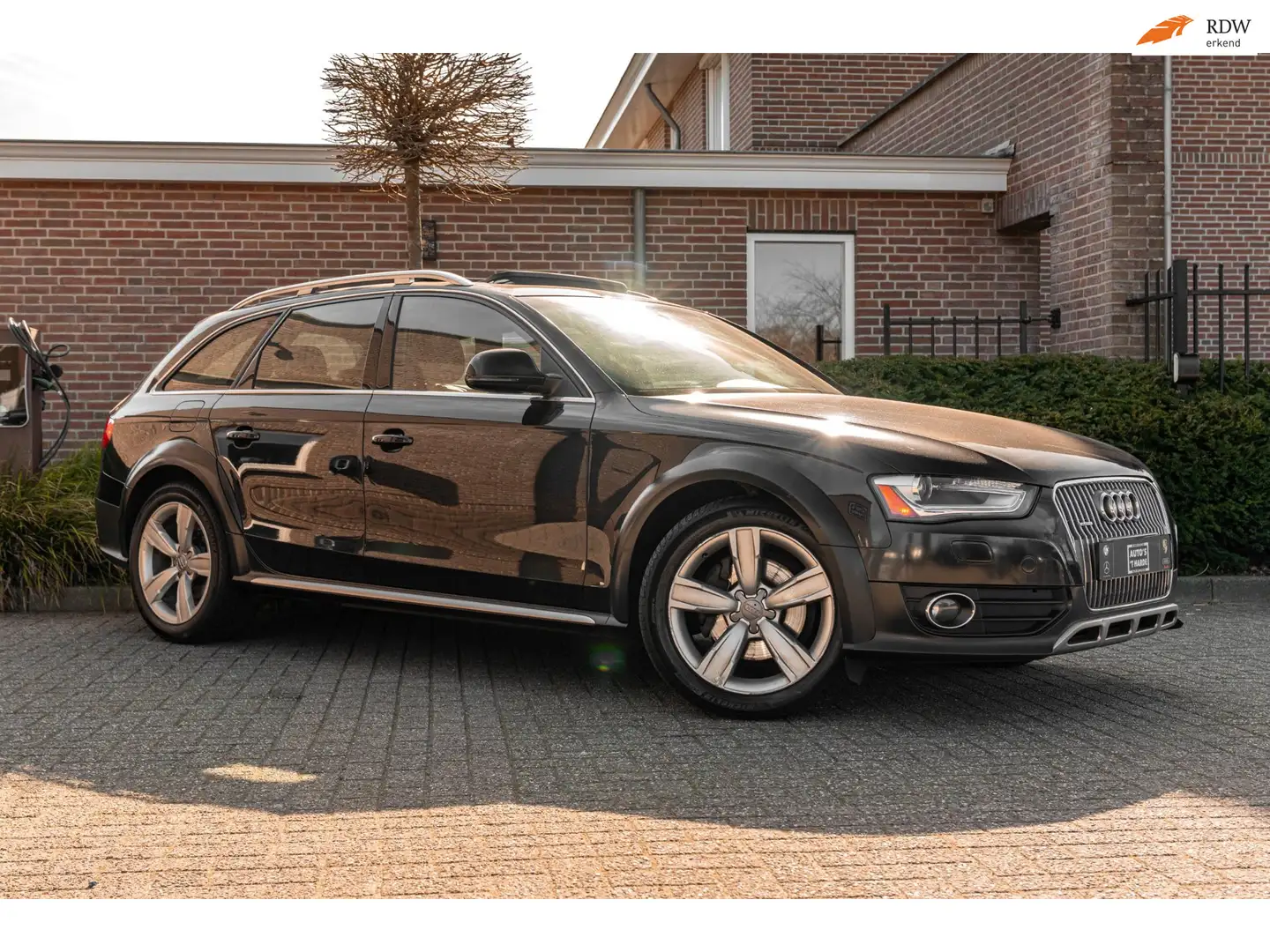 Audi A4 allroad 2.0 TFSI Quattro Sport 211 PK Aut. Pano Leder Xeno Schwarz - 1